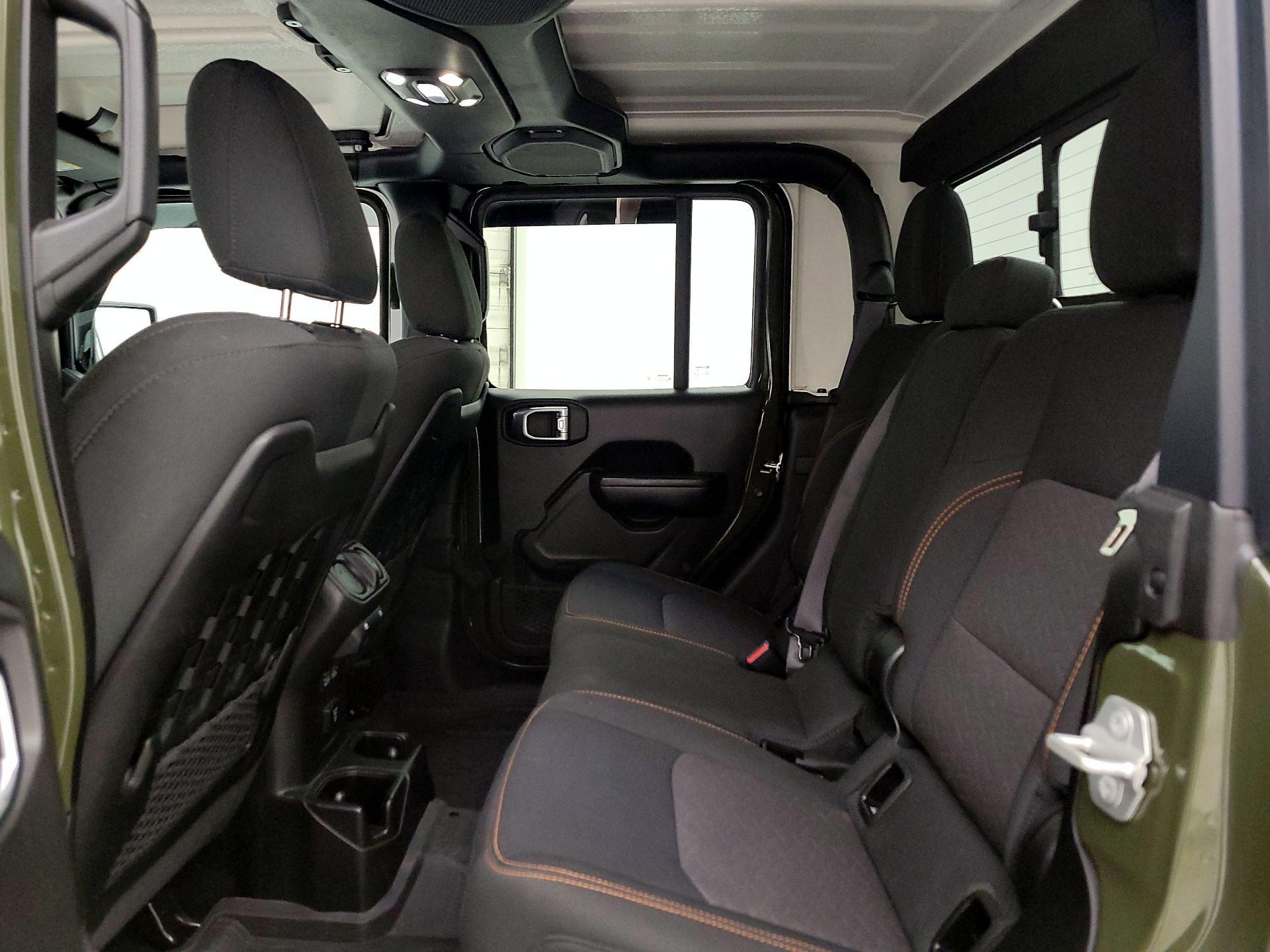 Thumbnail: 2023 Jeep Gladiator - 19