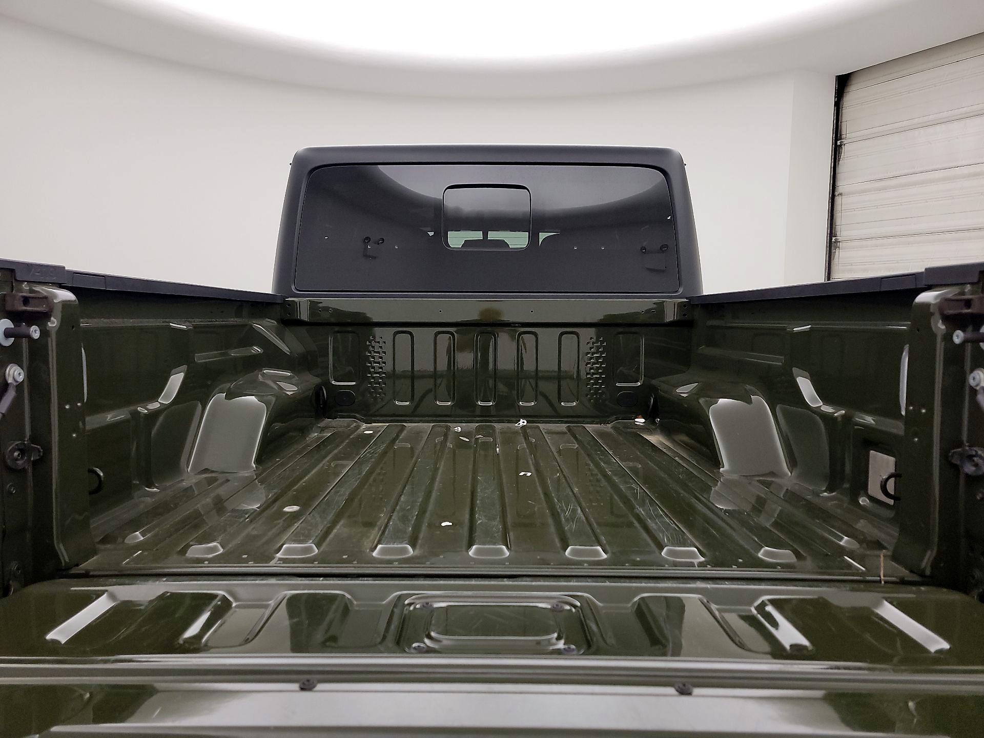 Thumbnail: 2023 Jeep Gladiator - 20