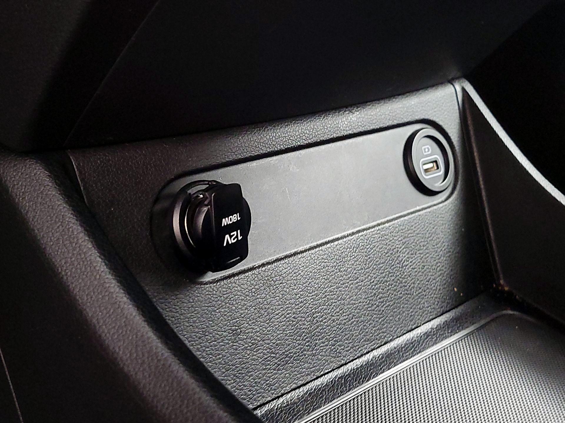 Thumbnail: 2022 Hyundai Santa Fe - 18