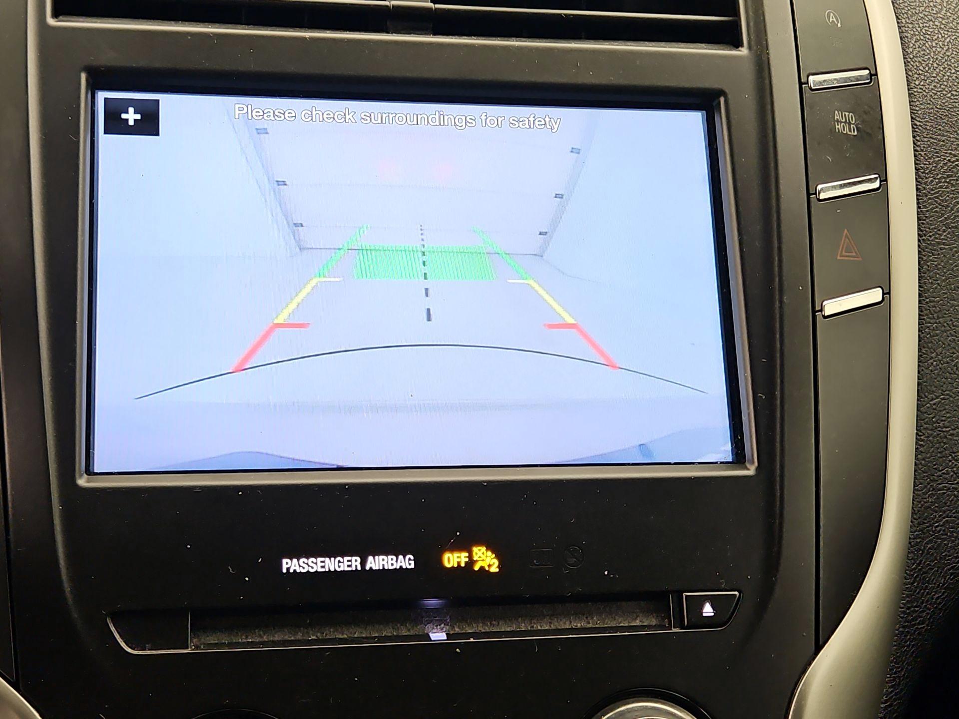Thumbnail: 2017 Lincoln MKC - 14