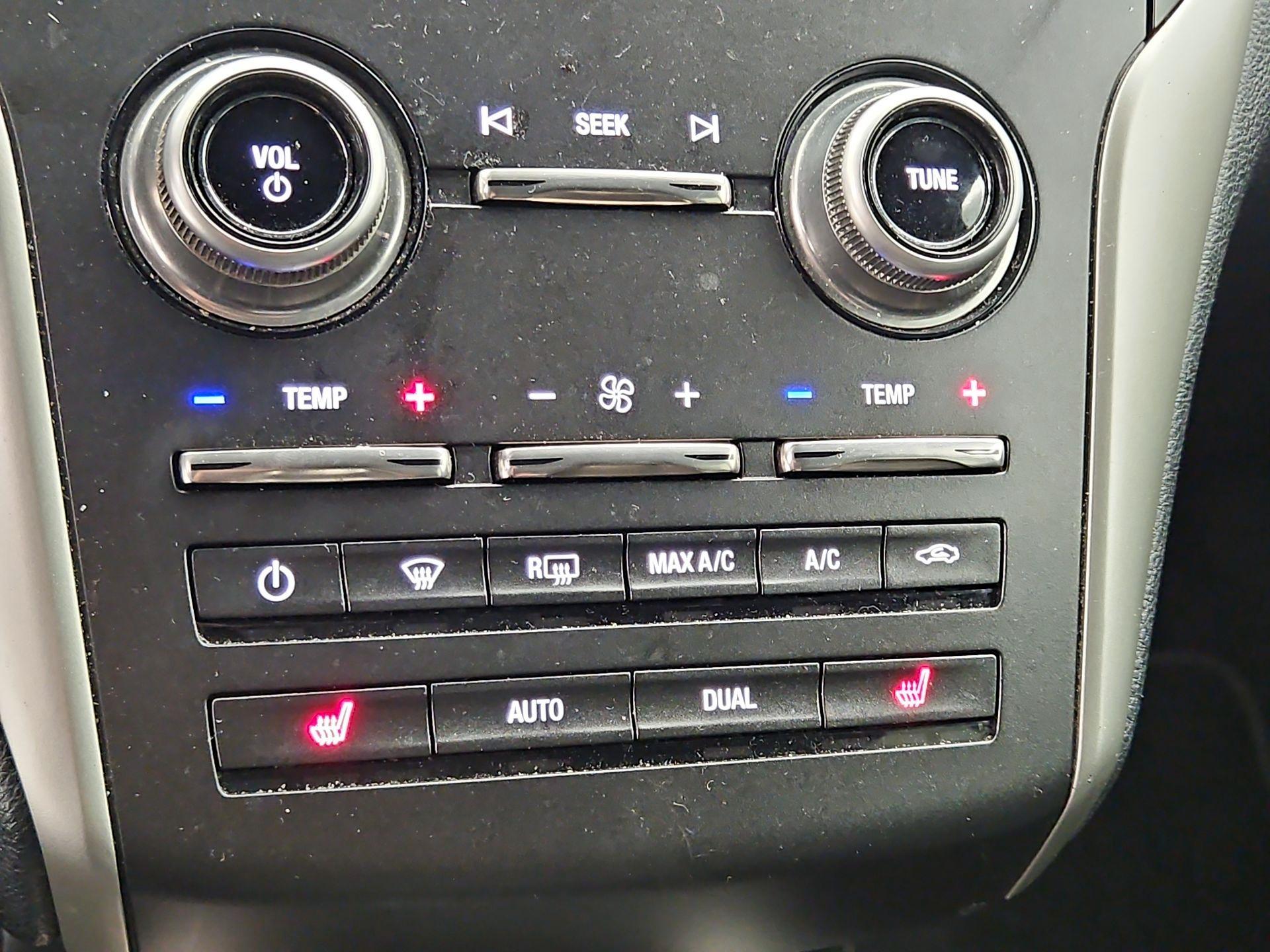 Thumbnail: 2017 Lincoln MKC - 16