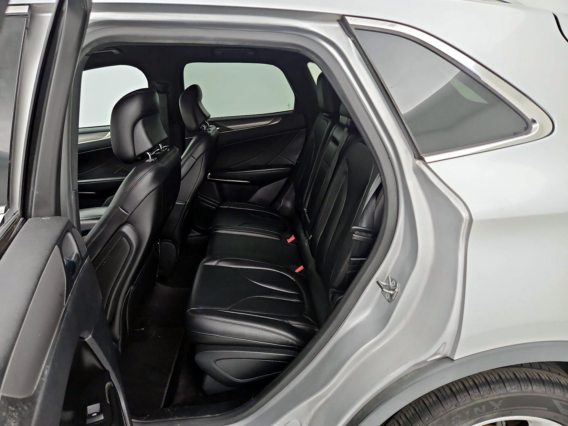 Thumbnail: 2017 Lincoln MKC - 19