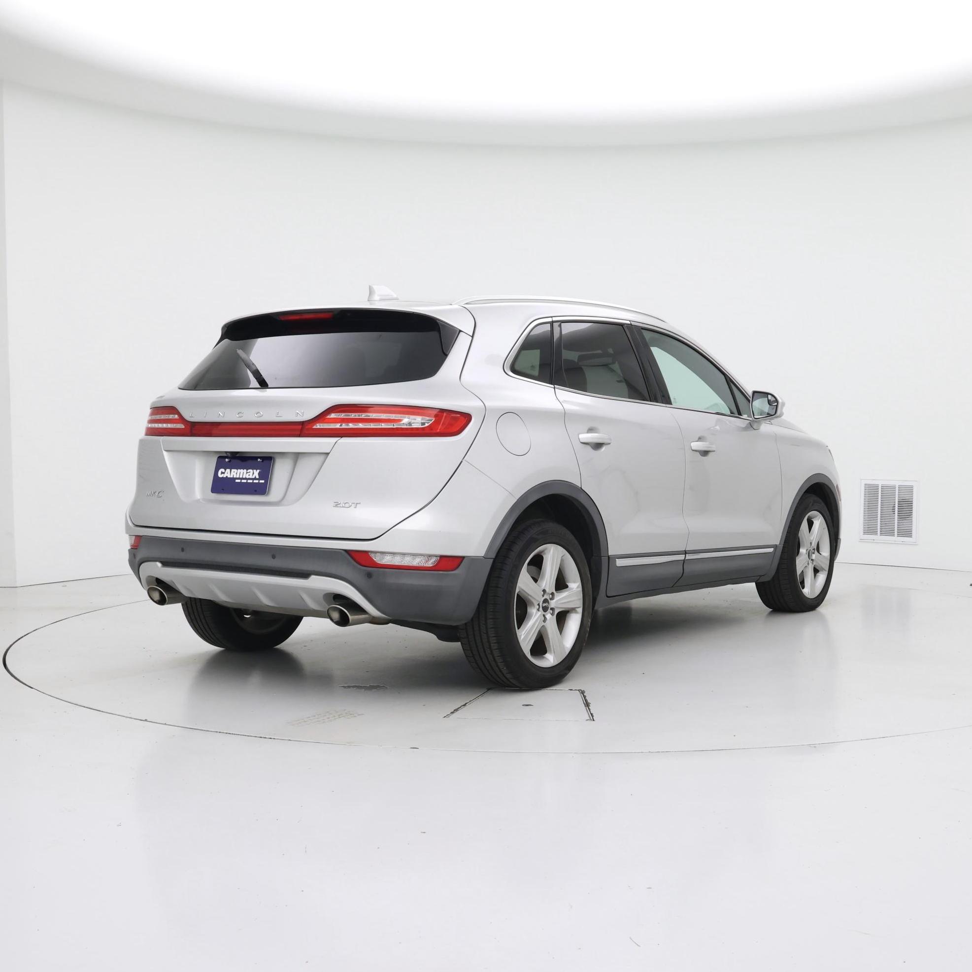 Thumbnail: 2017 Lincoln MKC - 8