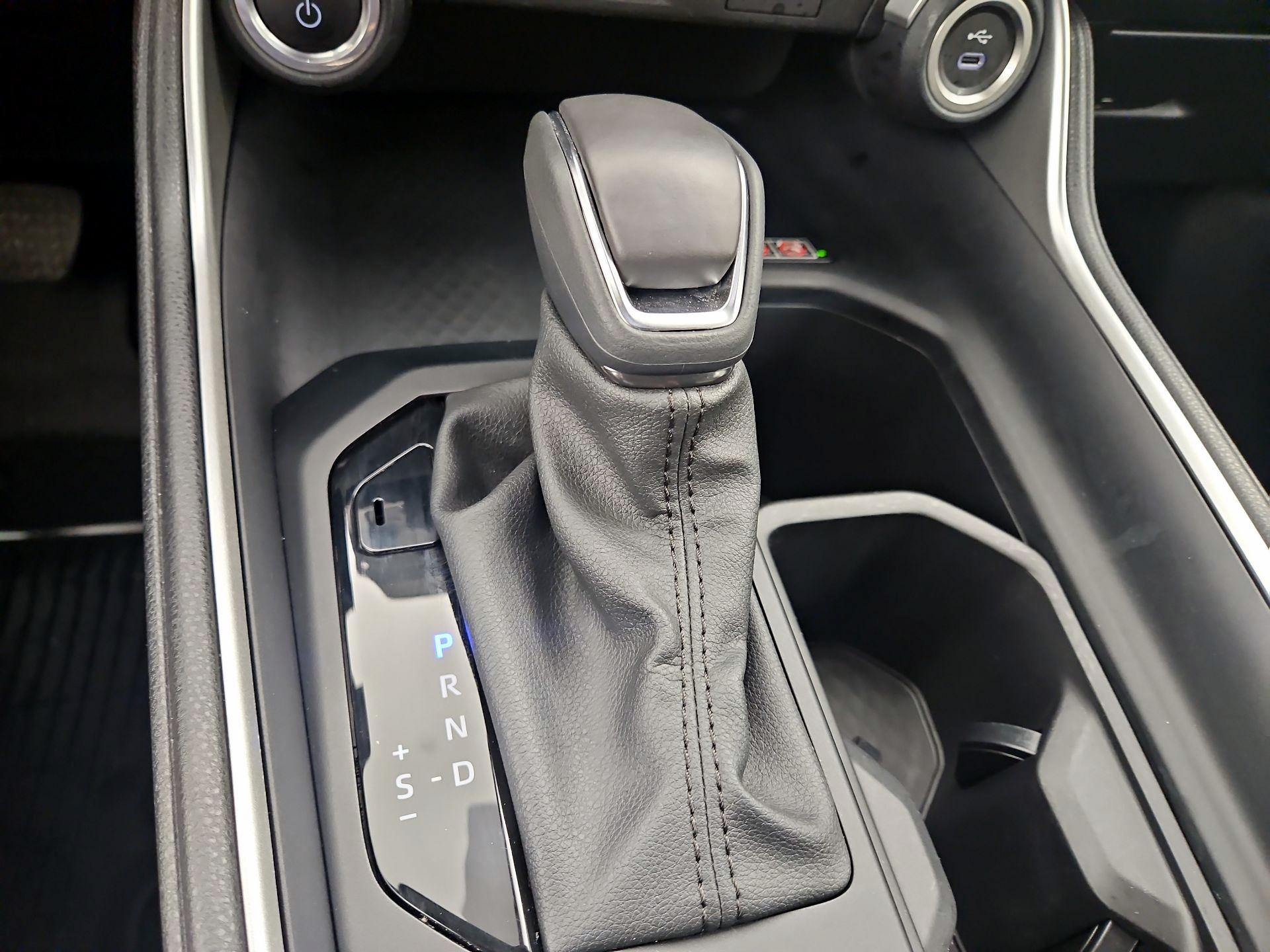 Thumbnail: 2024 Toyota Highlander - 17