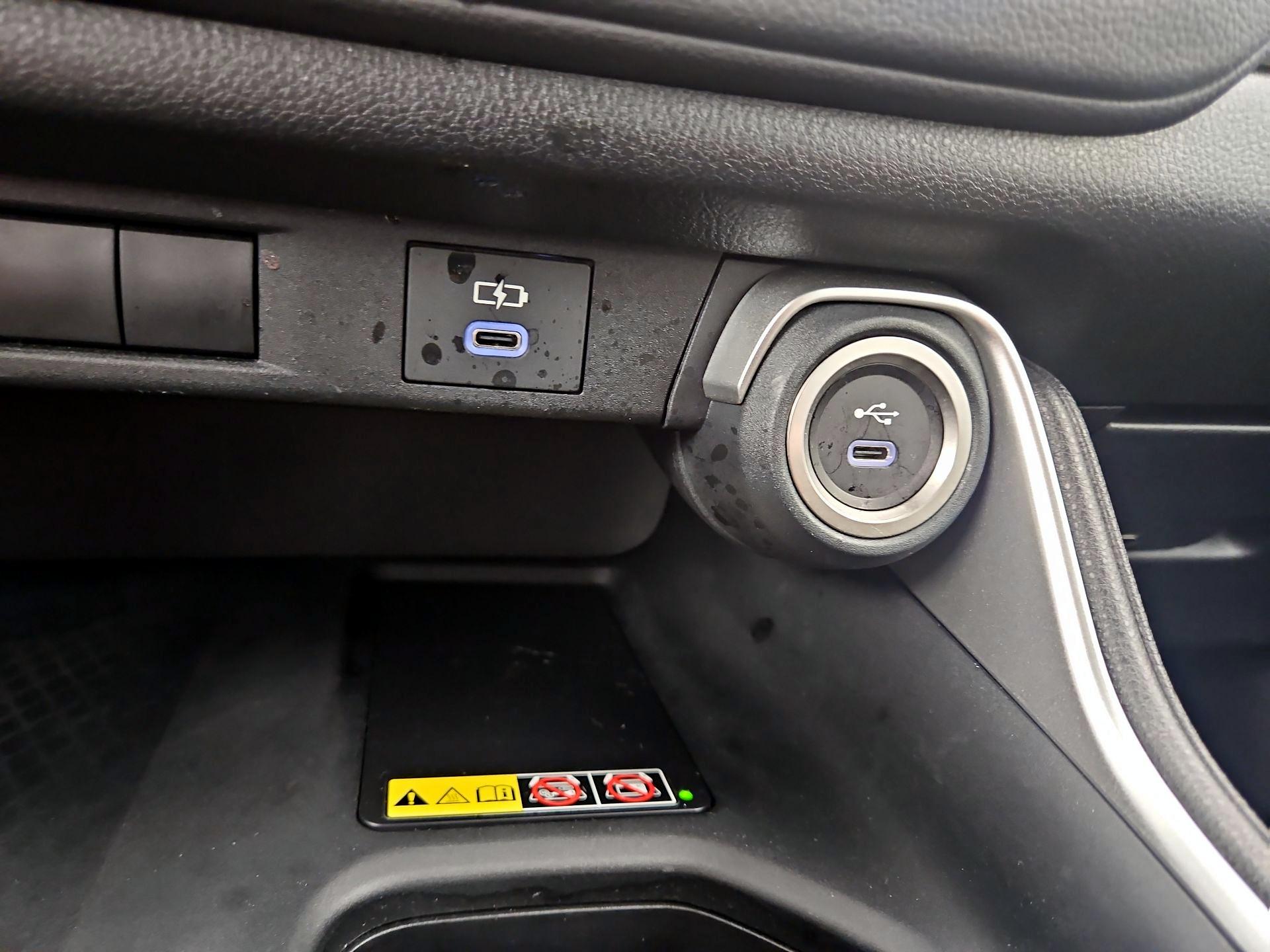 Thumbnail: 2024 Toyota Highlander - 18