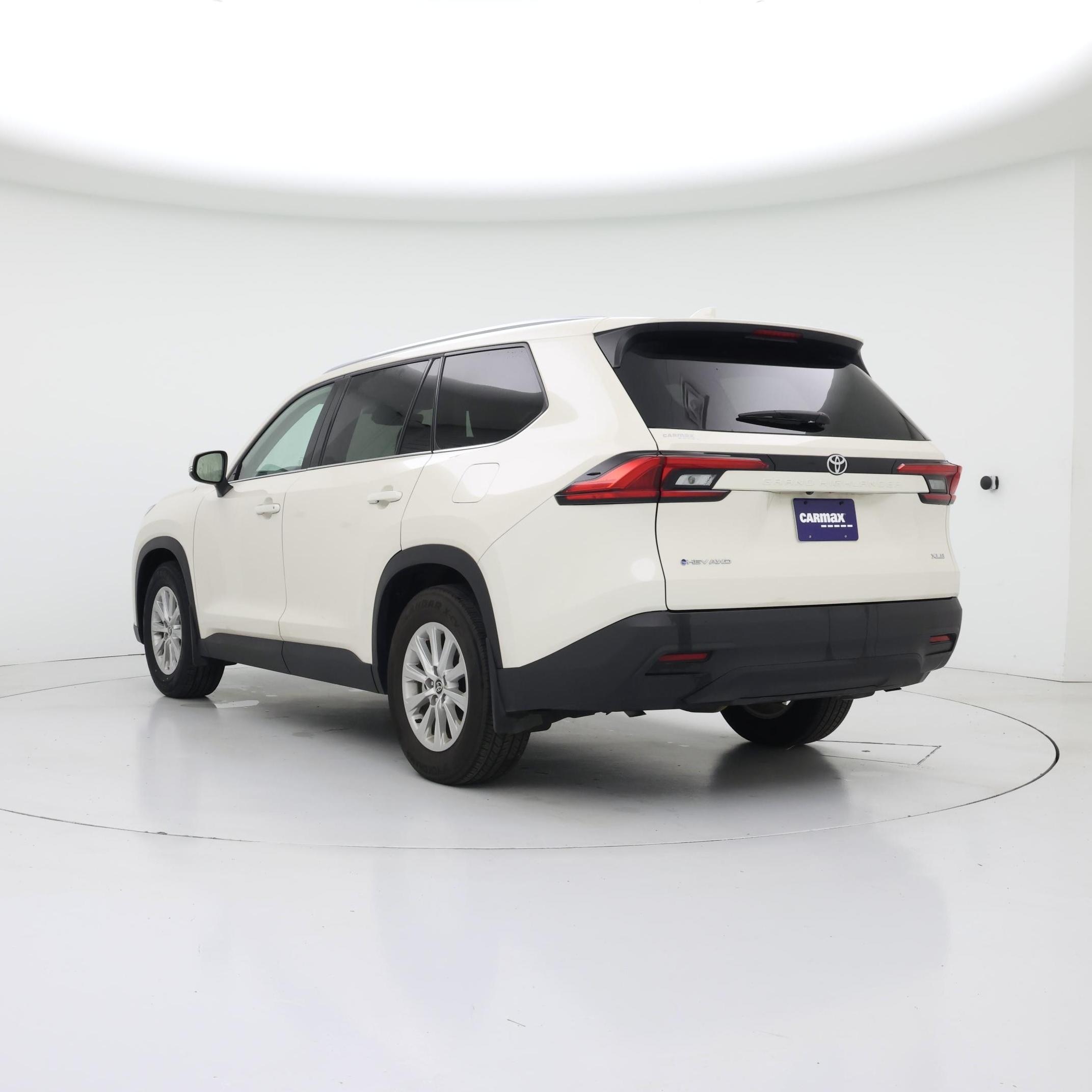Thumbnail: 2024 Toyota Highlander - 2