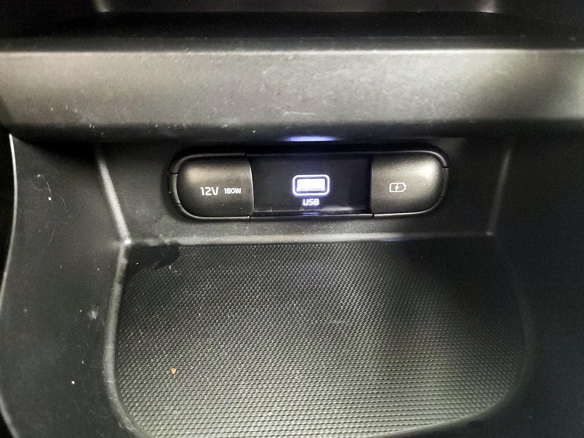 Thumbnail: 2023 Kia Seltos - 18