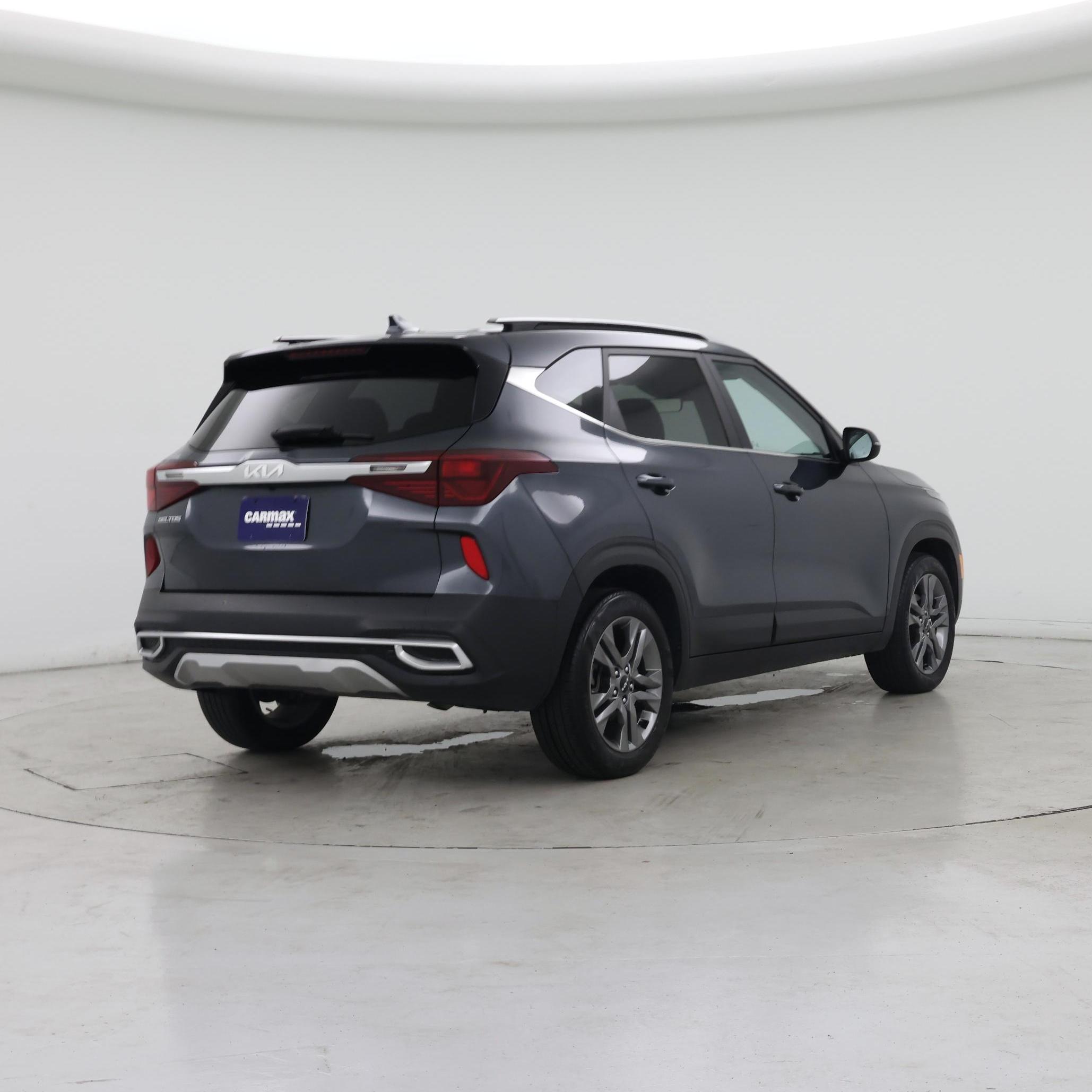 Thumbnail: 2023 Kia Seltos - 8