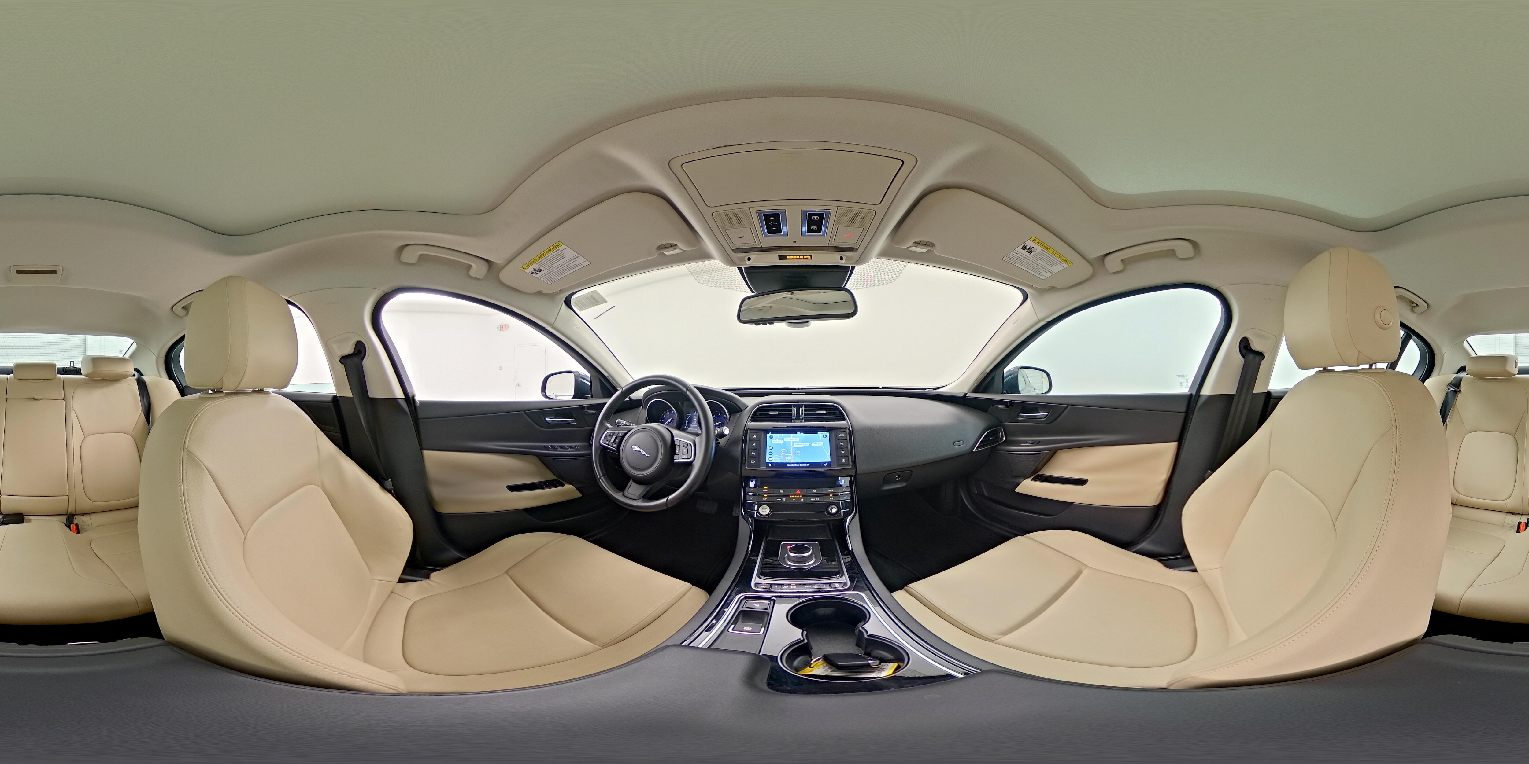 2017 Jaguar XE Premium - Photo 28