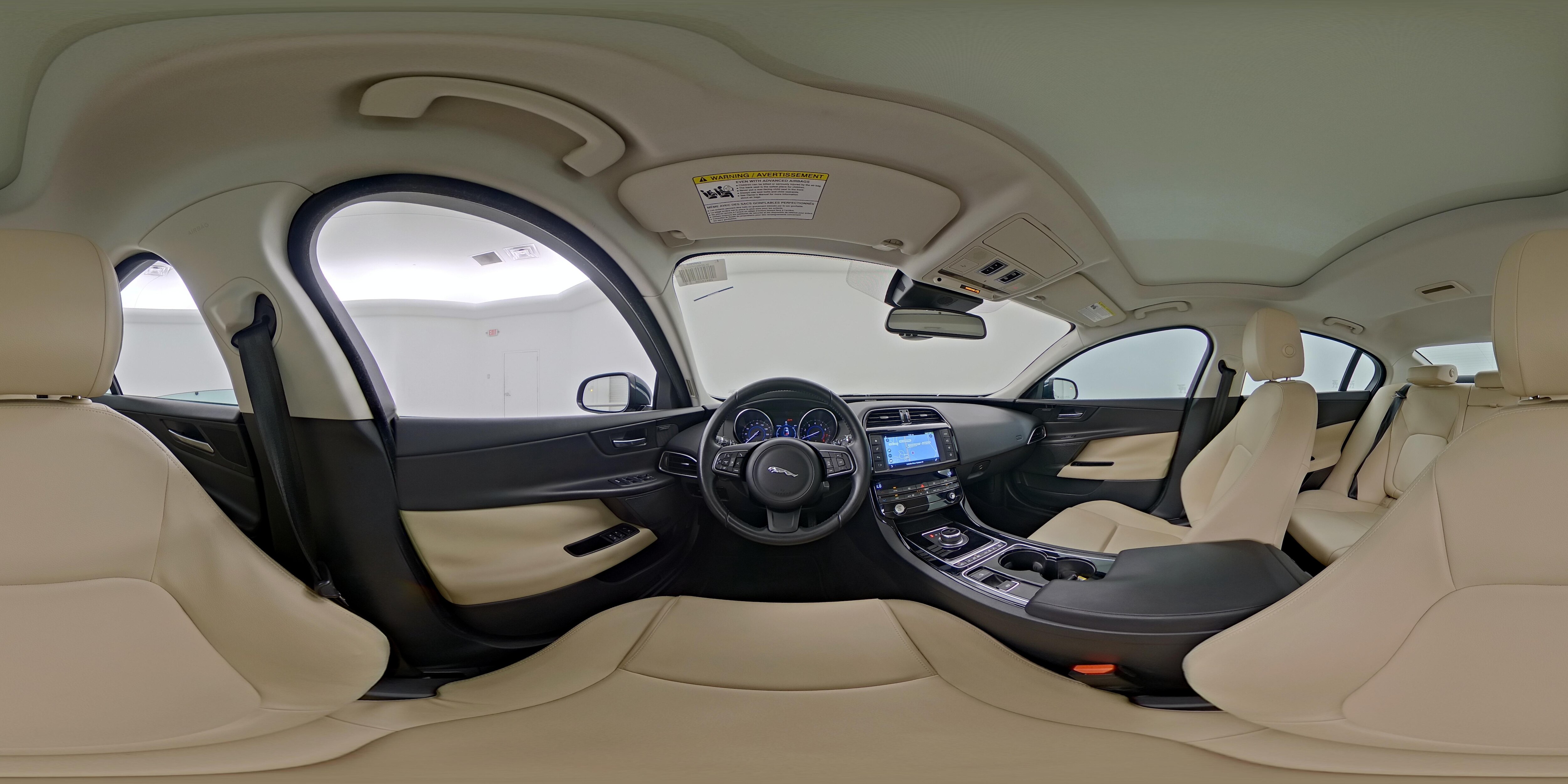 2017 Jaguar XE Premium - Photo 30
