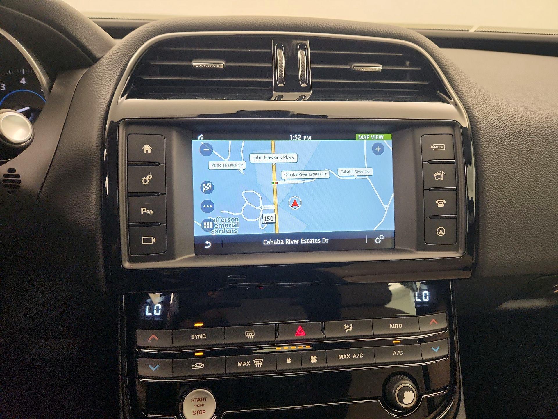 Thumbnail: 2017 Jaguar XE - 14