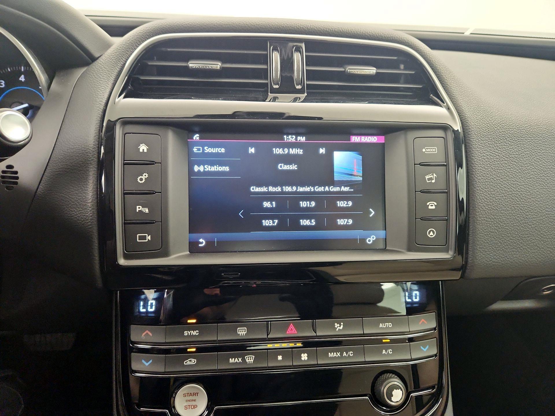 Thumbnail: 2017 Jaguar XE - 16