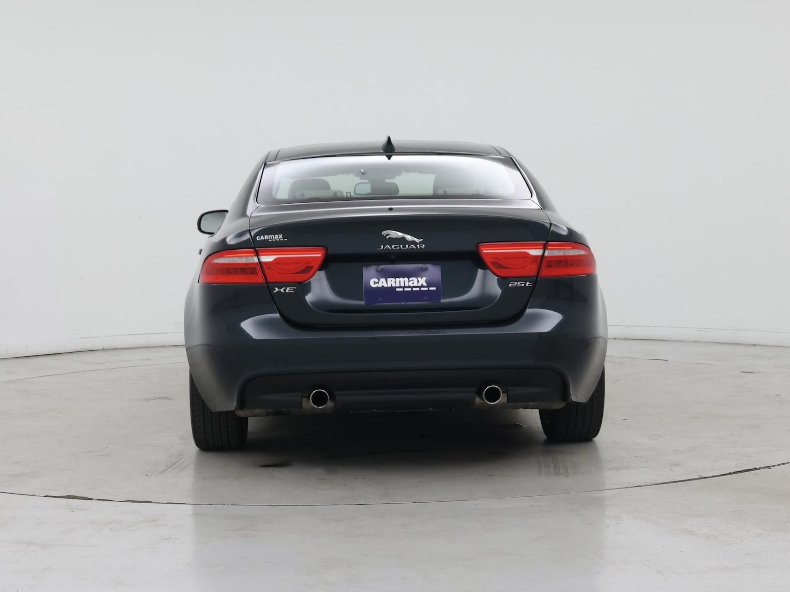 2017 Jaguar XE Premium - Photo 7