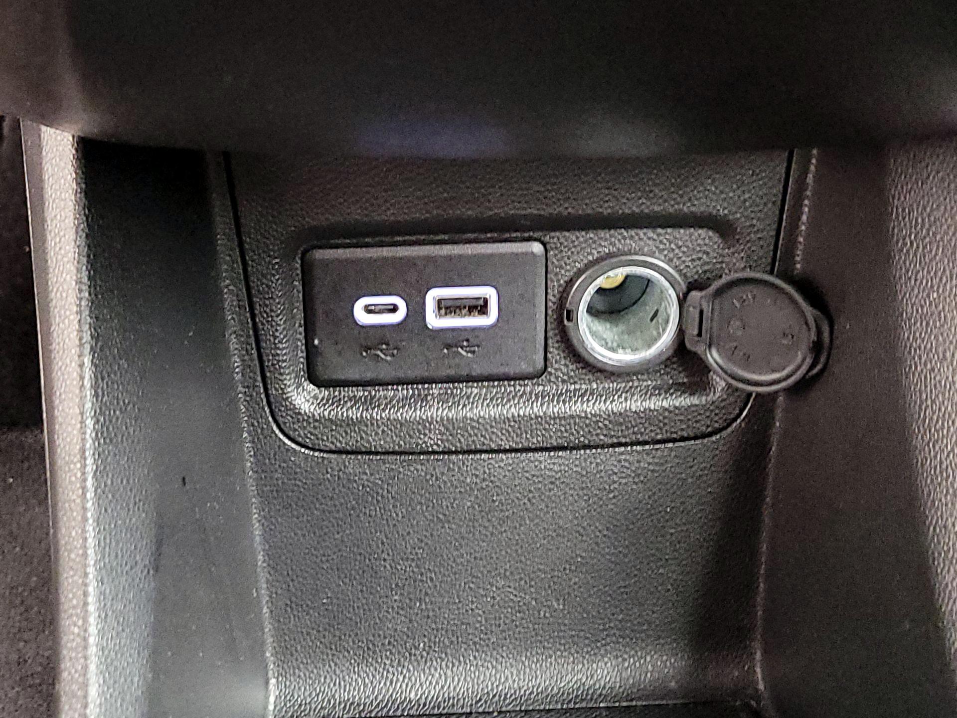 Thumbnail: 2022 Chevrolet Spark - 18