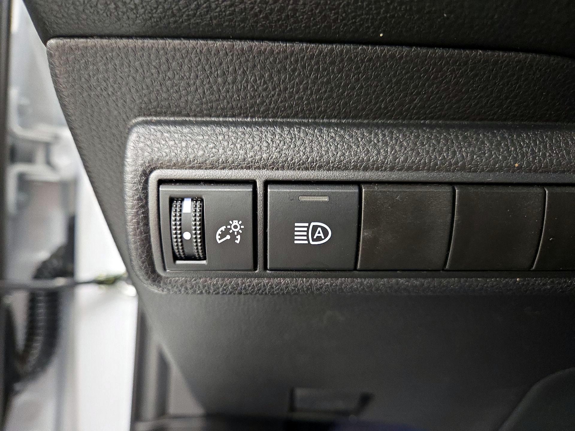 Thumbnail: 2025 Toyota Corolla - 13