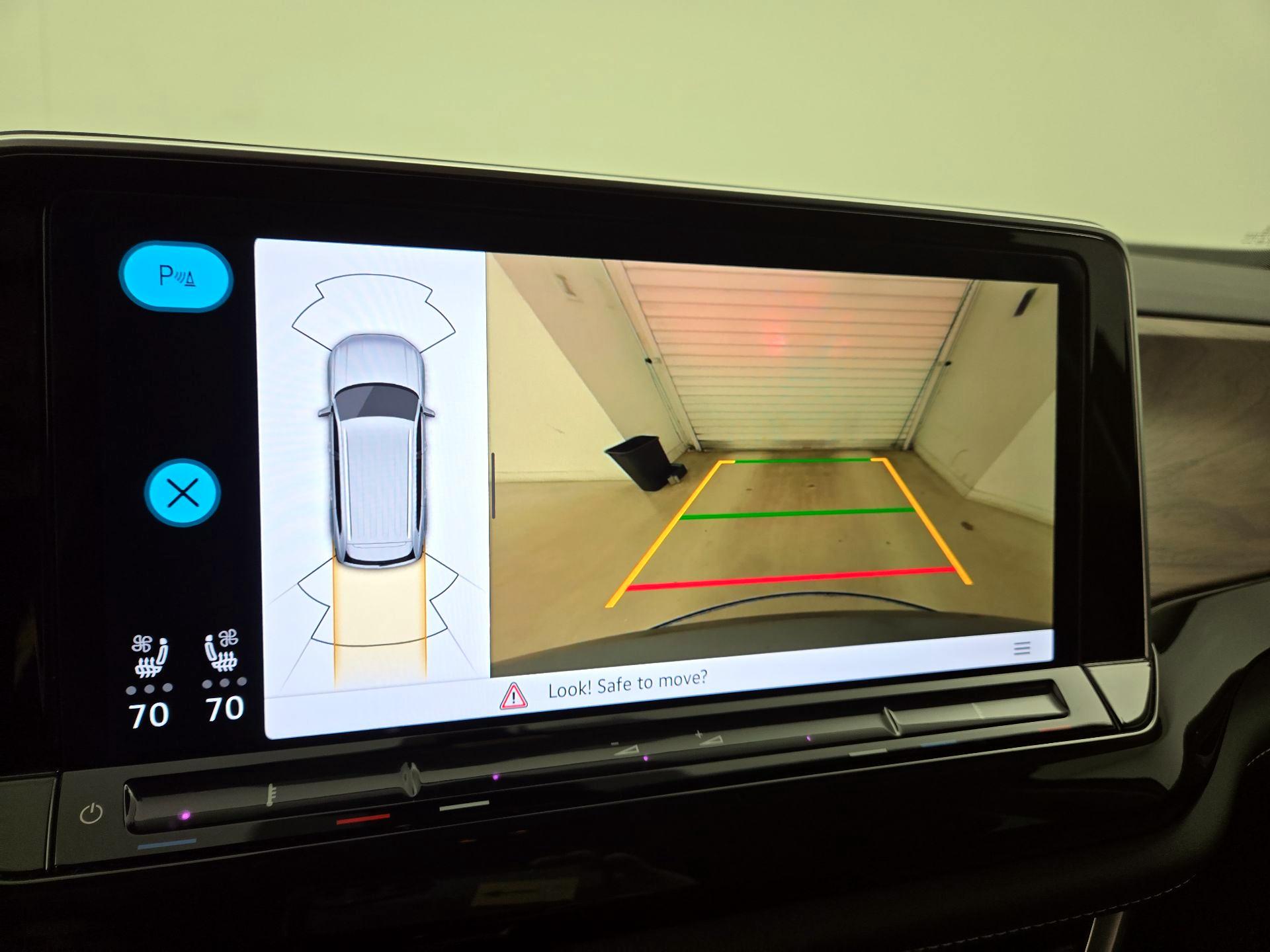 Thumbnail: 2025 Volkswagen Atlas - 14