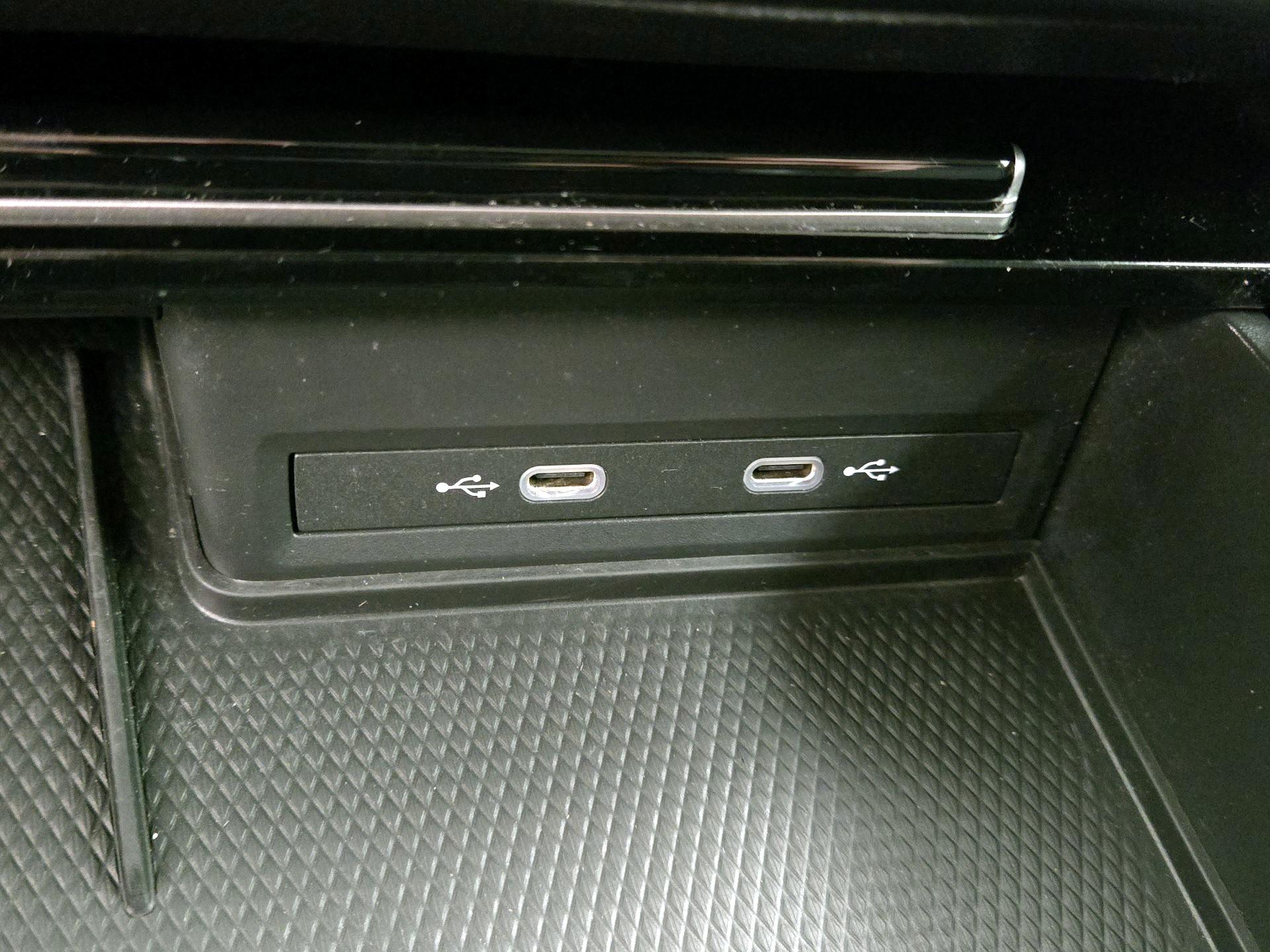 Thumbnail: 2025 Volkswagen Atlas - 18