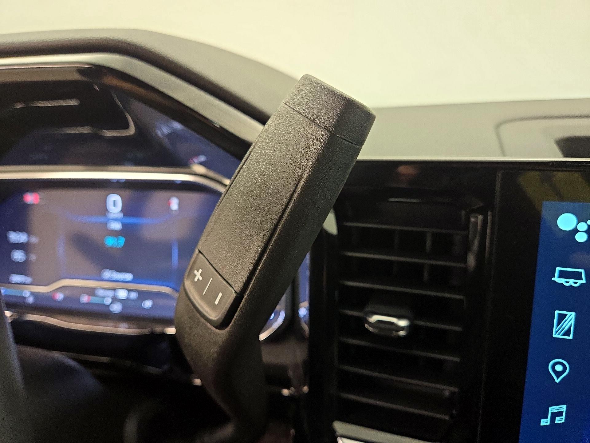 Thumbnail: 2024 Chevrolet Silverado 1500 - 17