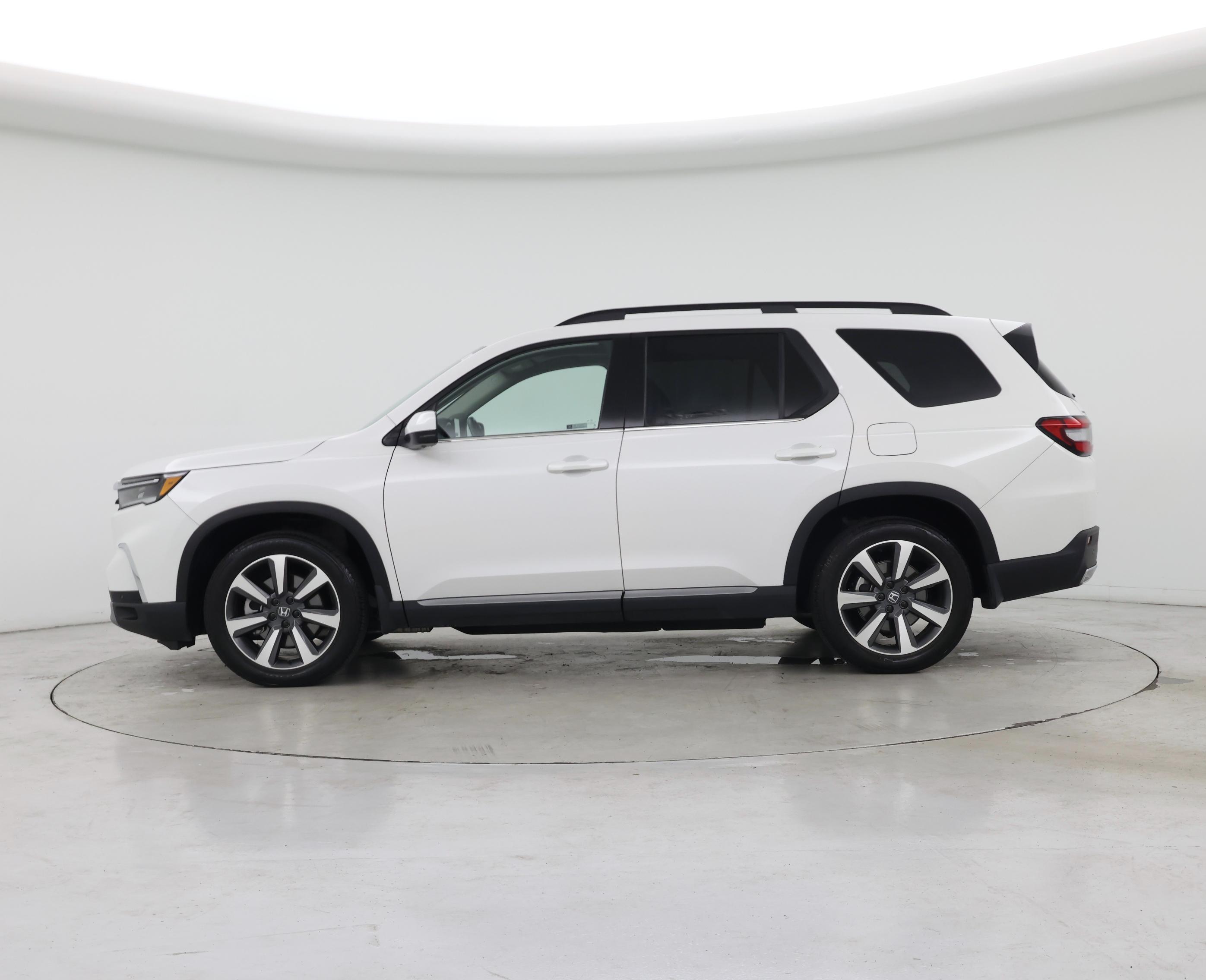 Thumbnail: 2024 Honda Pilot - 3