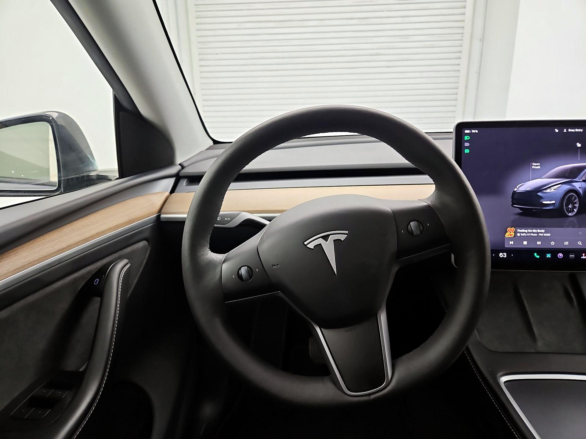 Thumbnail: 2024 Tesla Model Y - 10