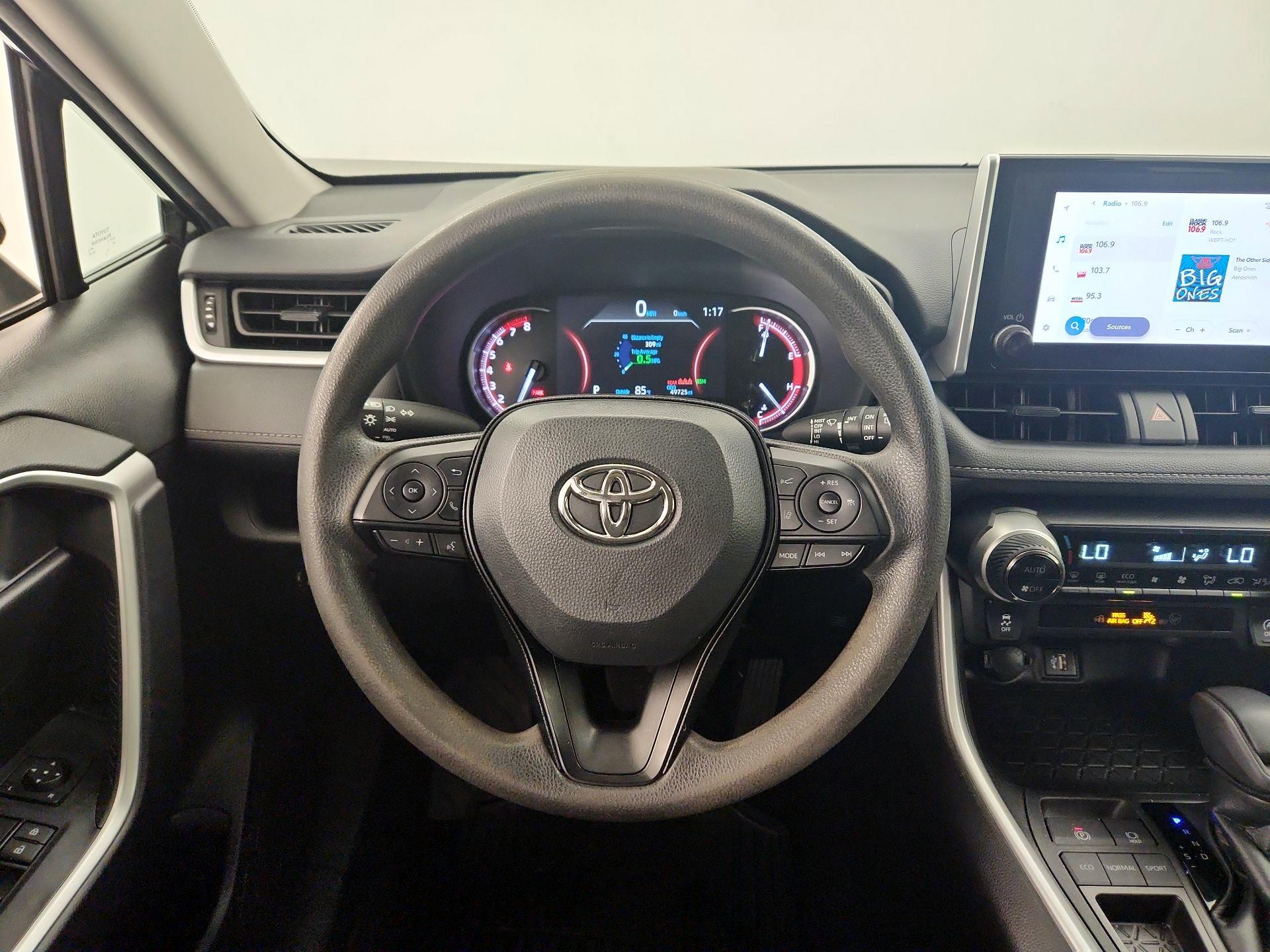 Thumbnail: 2023 Toyota RAV4 - 10