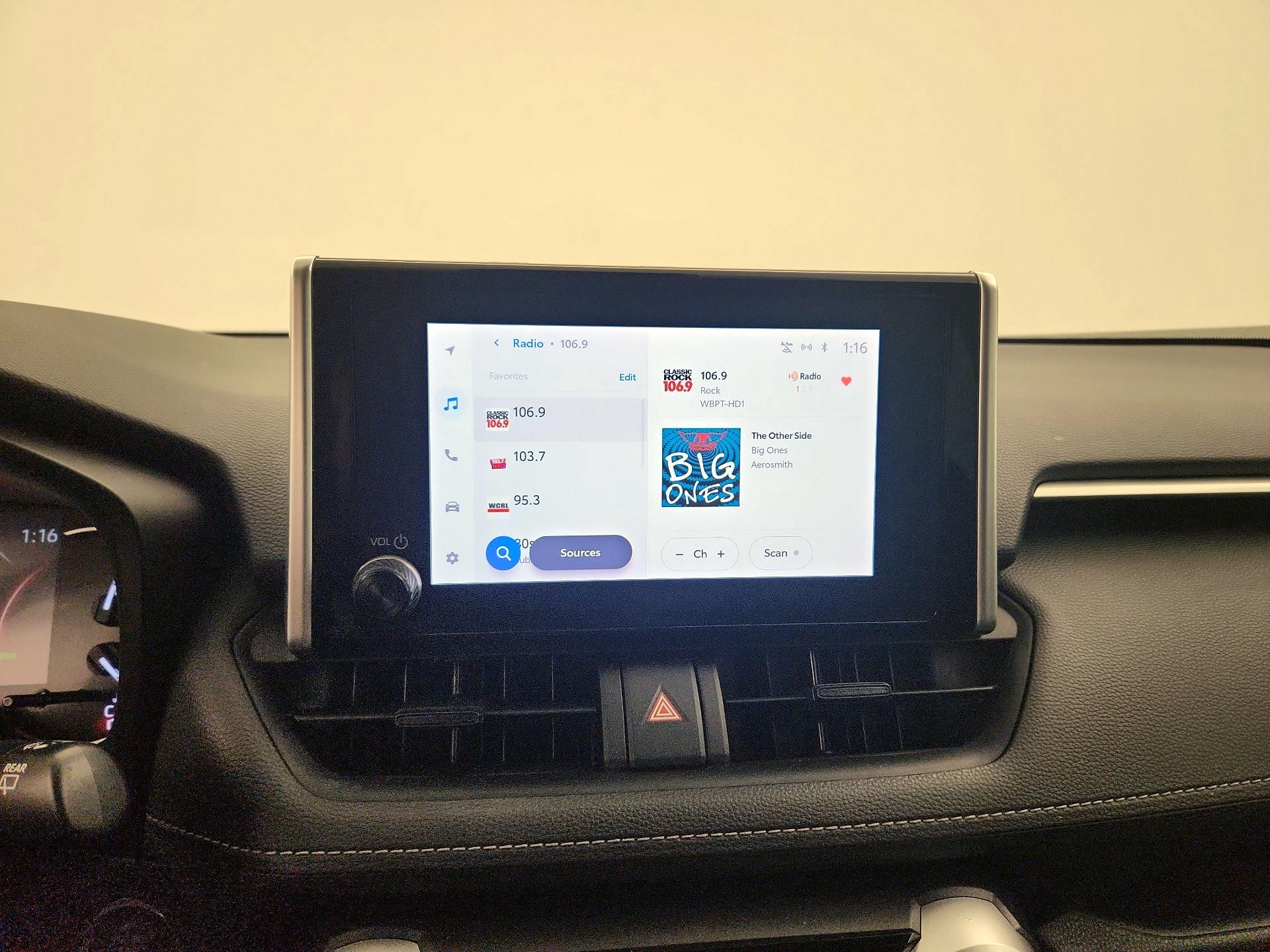 Thumbnail: 2023 Toyota RAV4 - 15