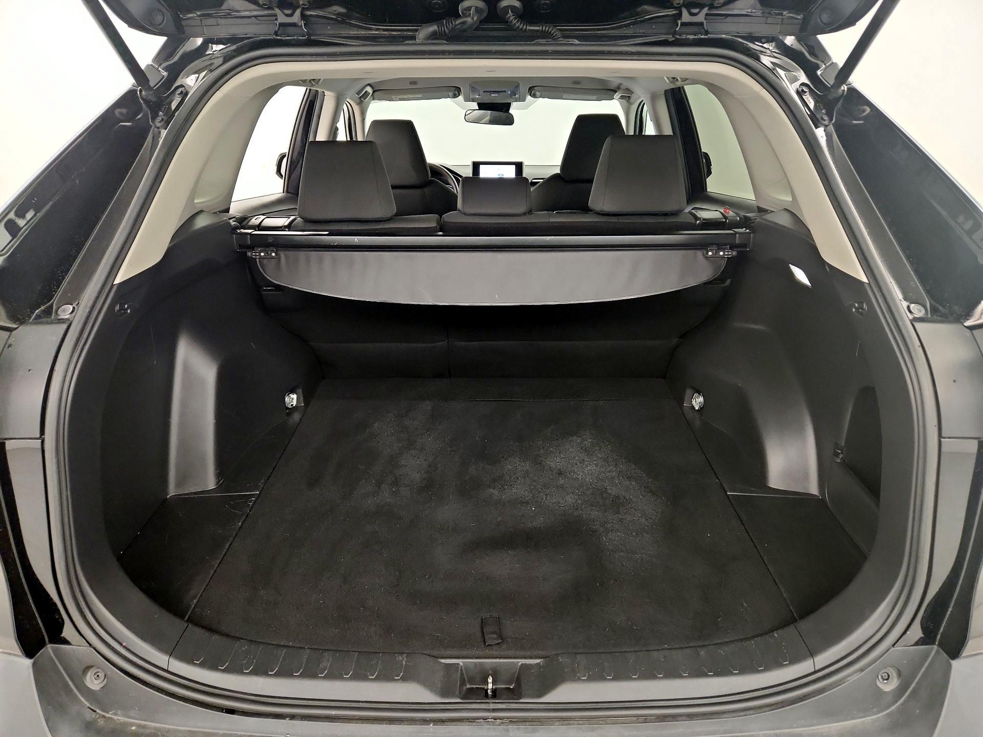 Thumbnail: 2023 Toyota RAV4 - 20