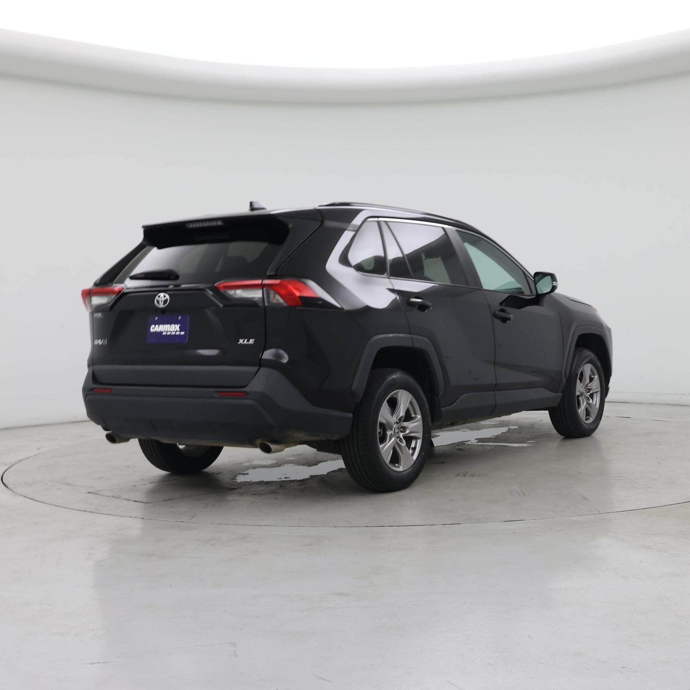 Thumbnail: 2023 Toyota RAV4 - 8