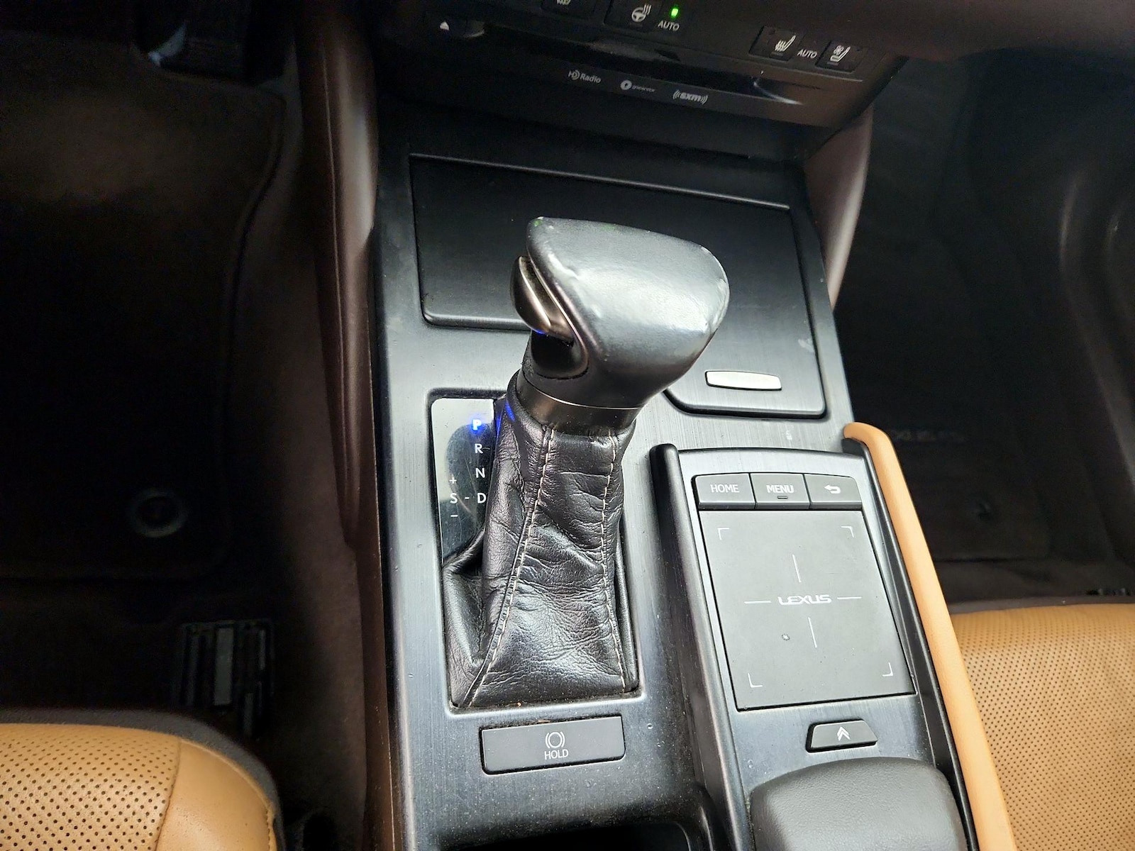 2019 Lexus ES 350 - Photo 18