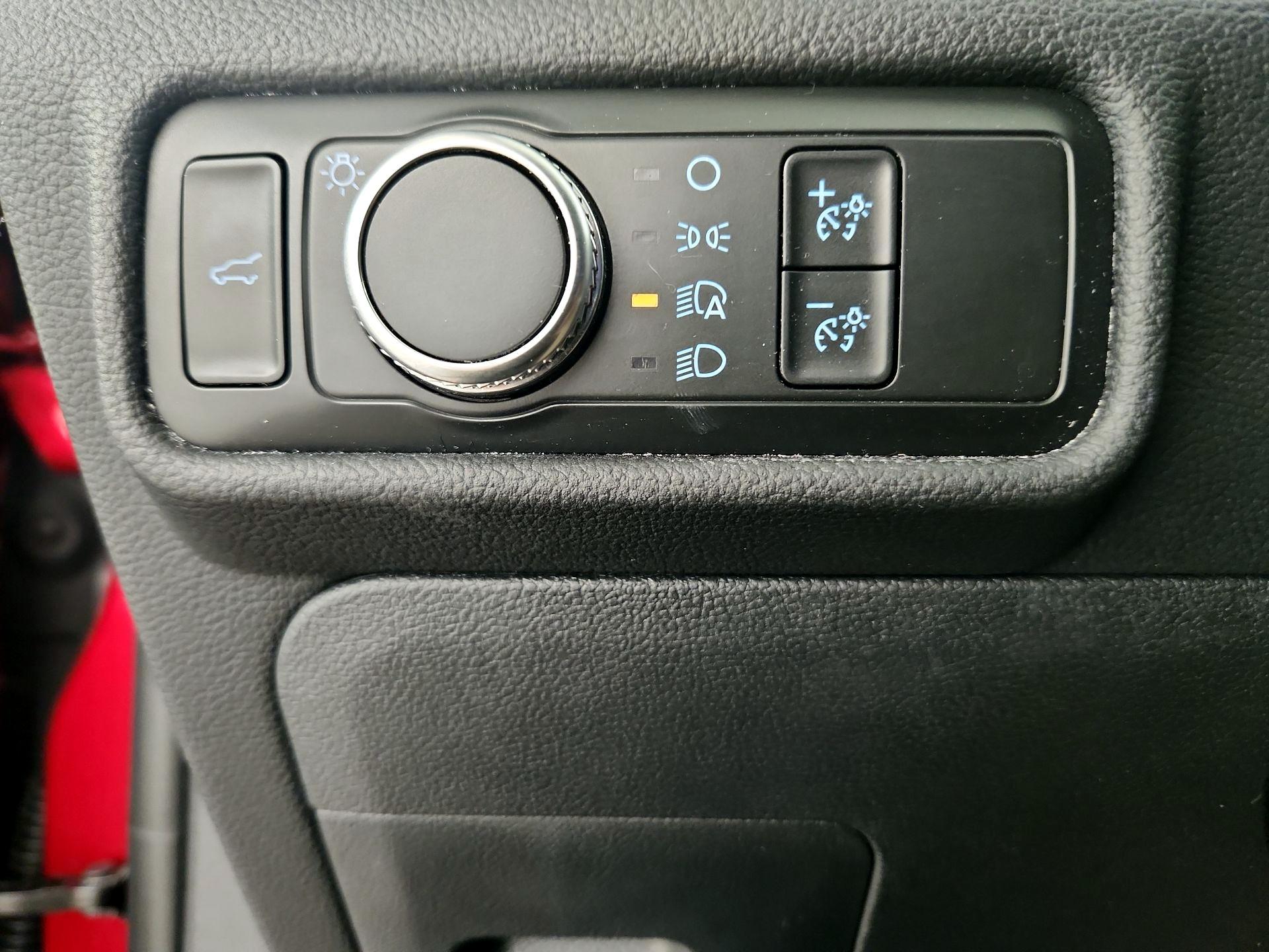 Thumbnail: 2020 Ford Explorer - 13