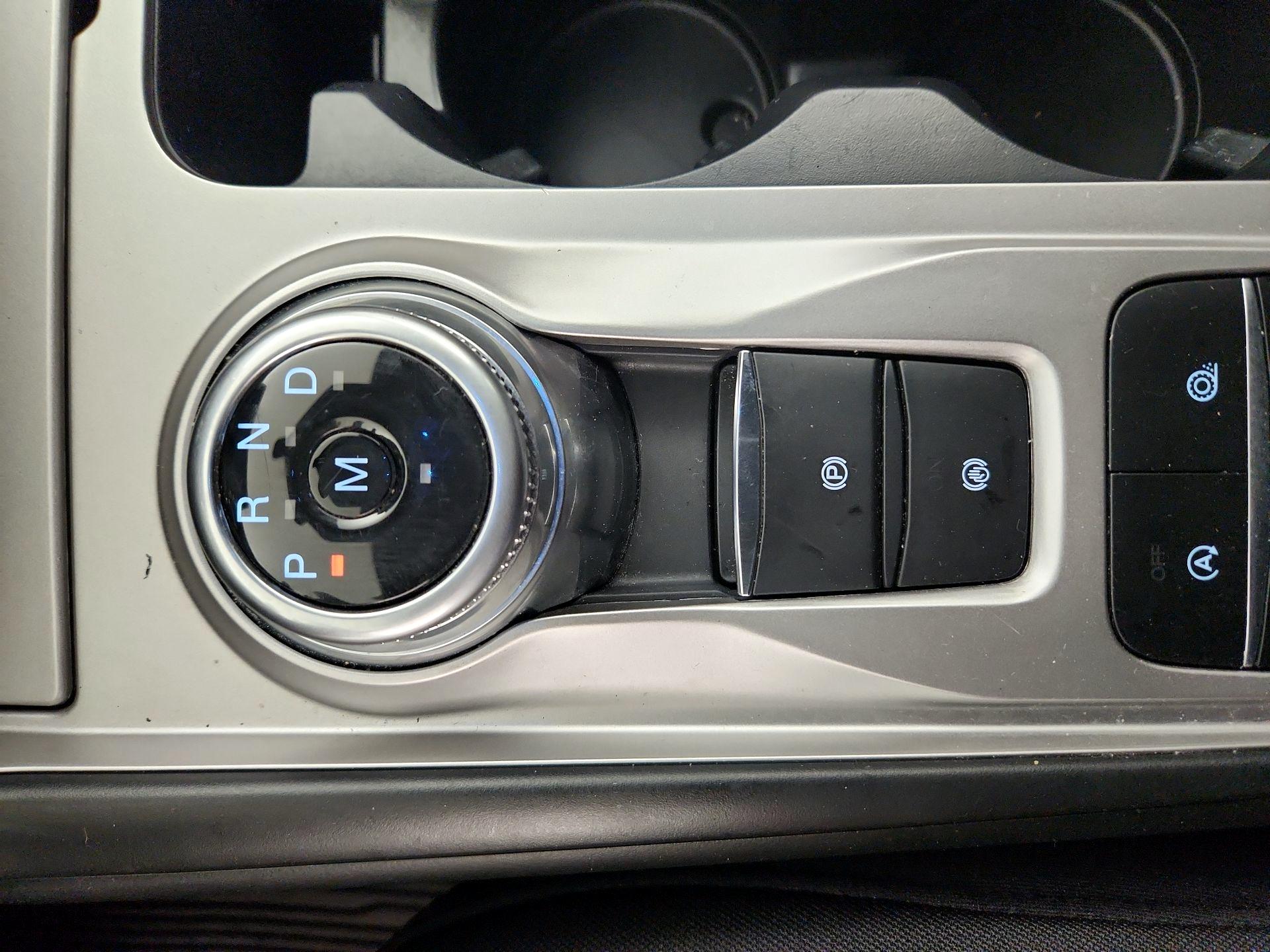 Thumbnail: 2020 Ford Explorer - 17