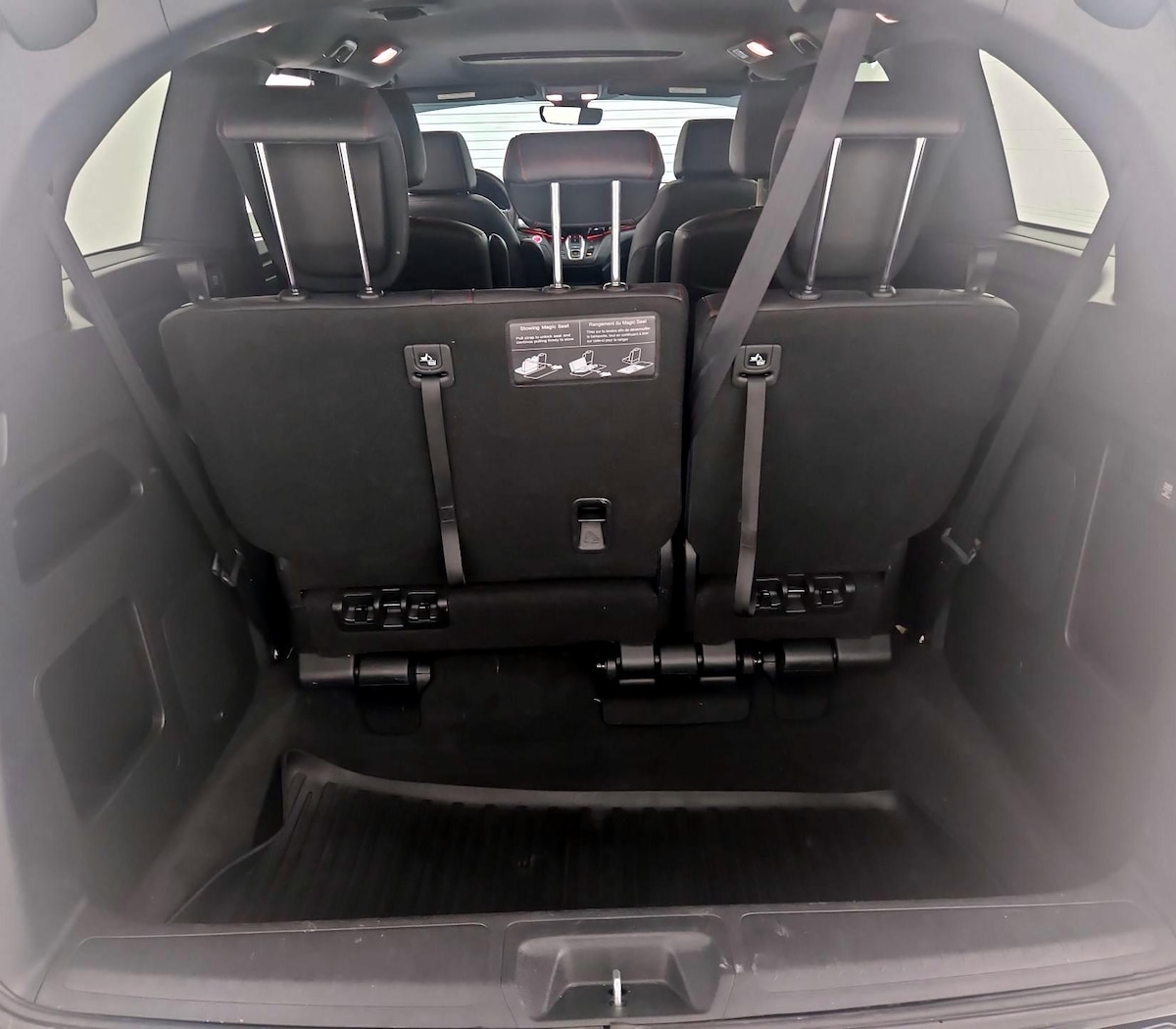 Trunk/Cargo (Seats Up)