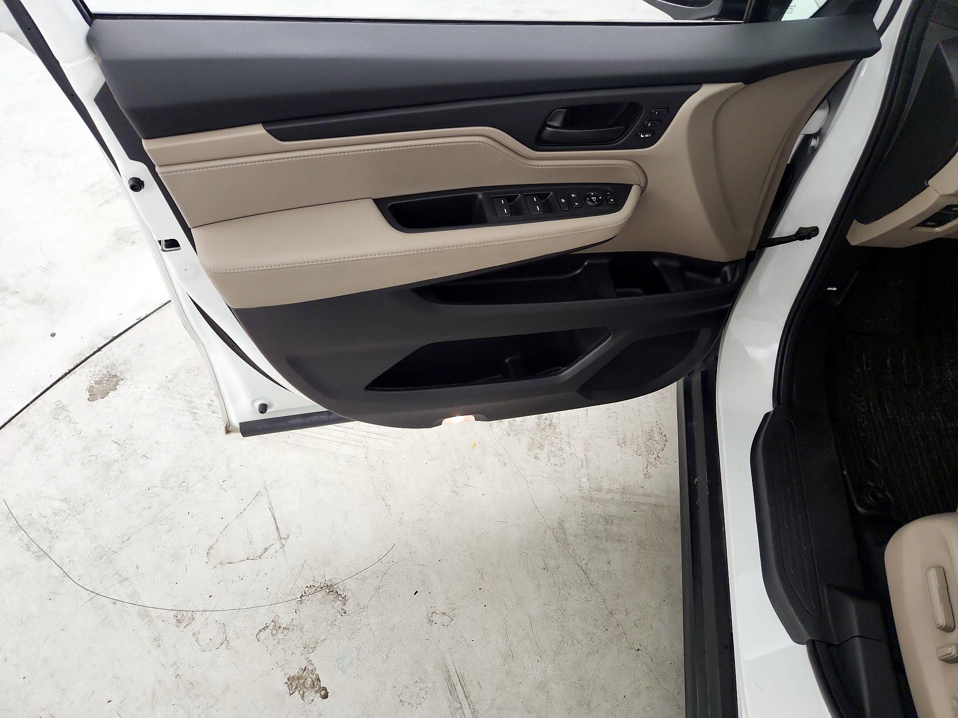 Thumbnail: 2020 Honda Odyssey - 12