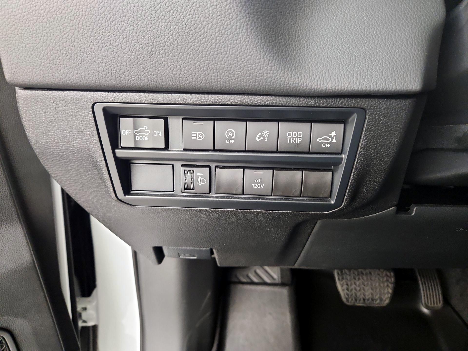 Thumbnail: 2024 Toyota Tundra - 13