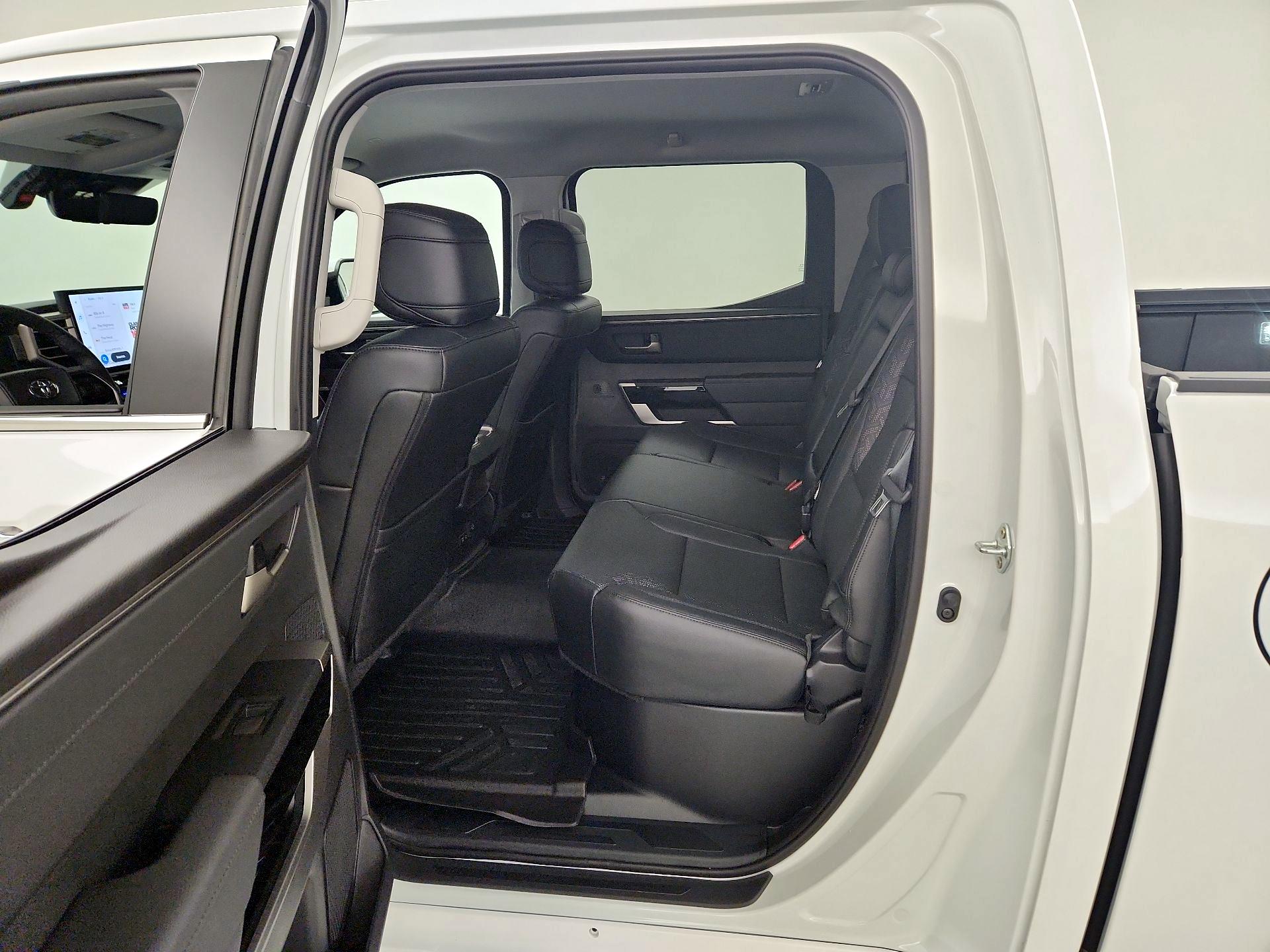 Thumbnail: 2024 Toyota Tundra - 19