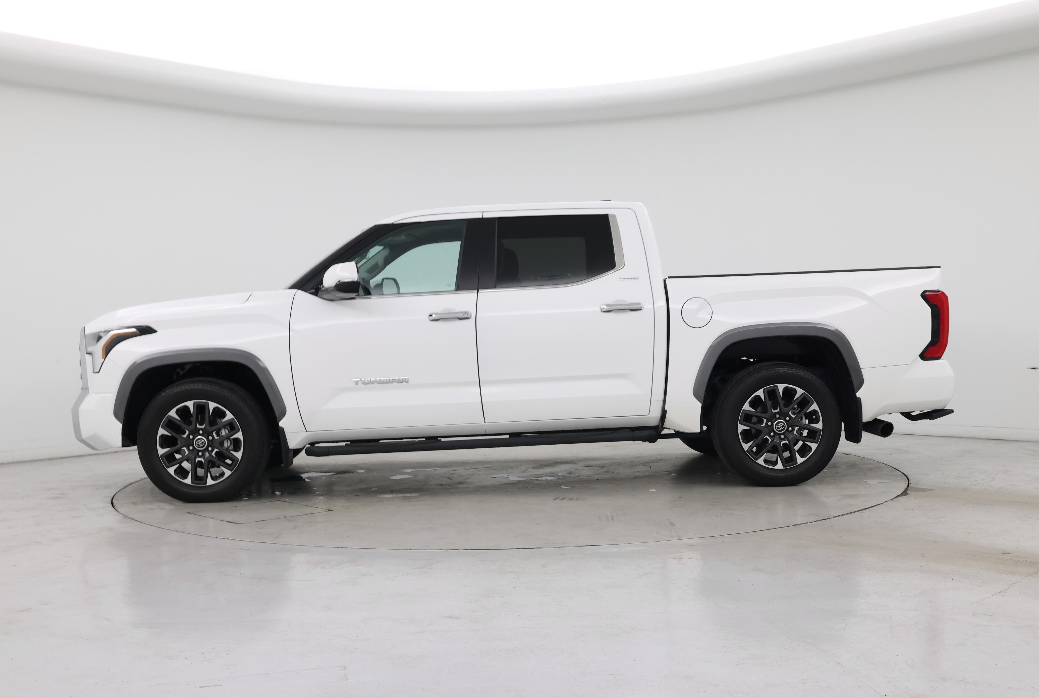 Thumbnail: 2024 Toyota Tundra - 3