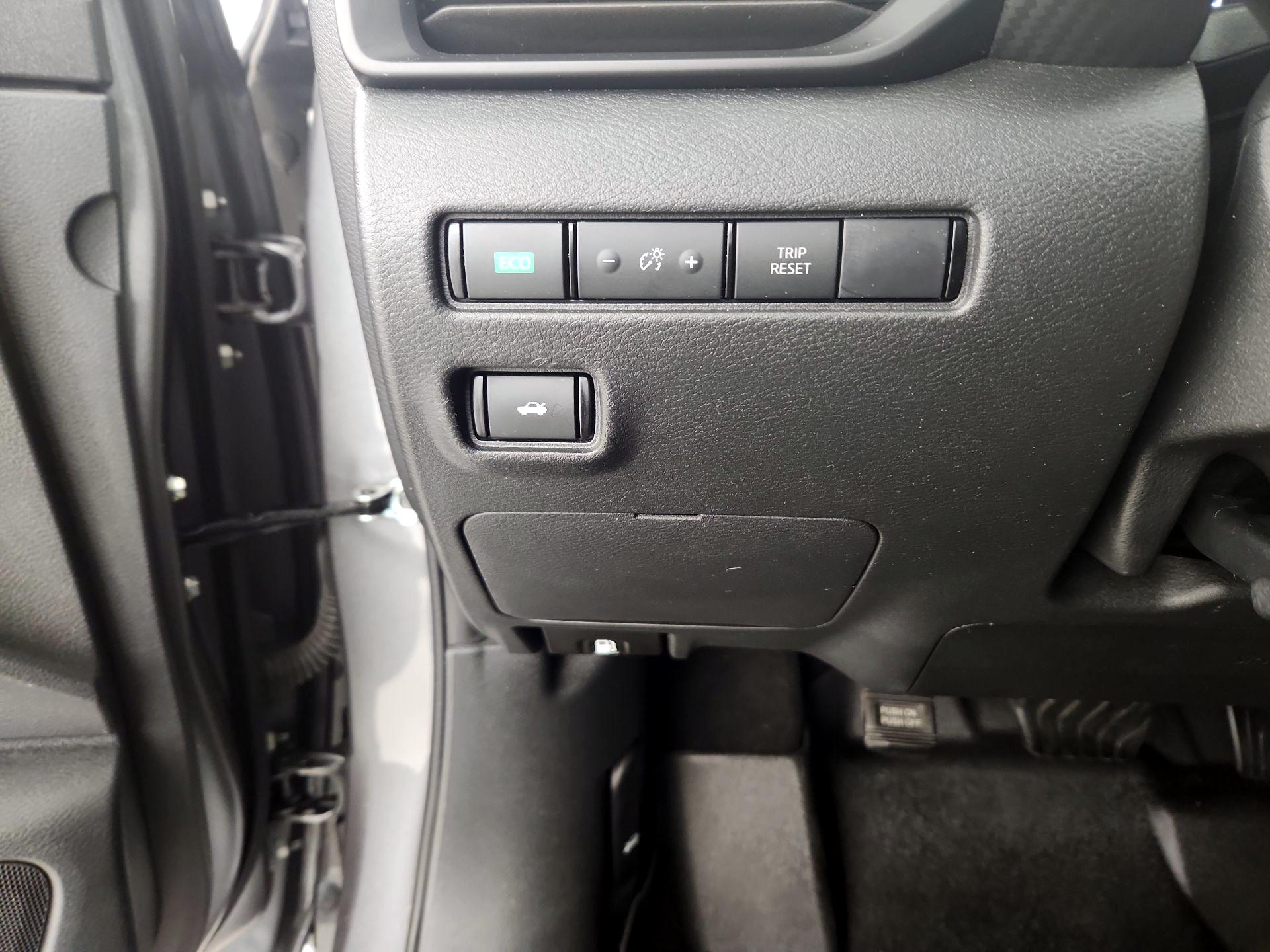 Thumbnail: 2023 Nissan Sentra - 13