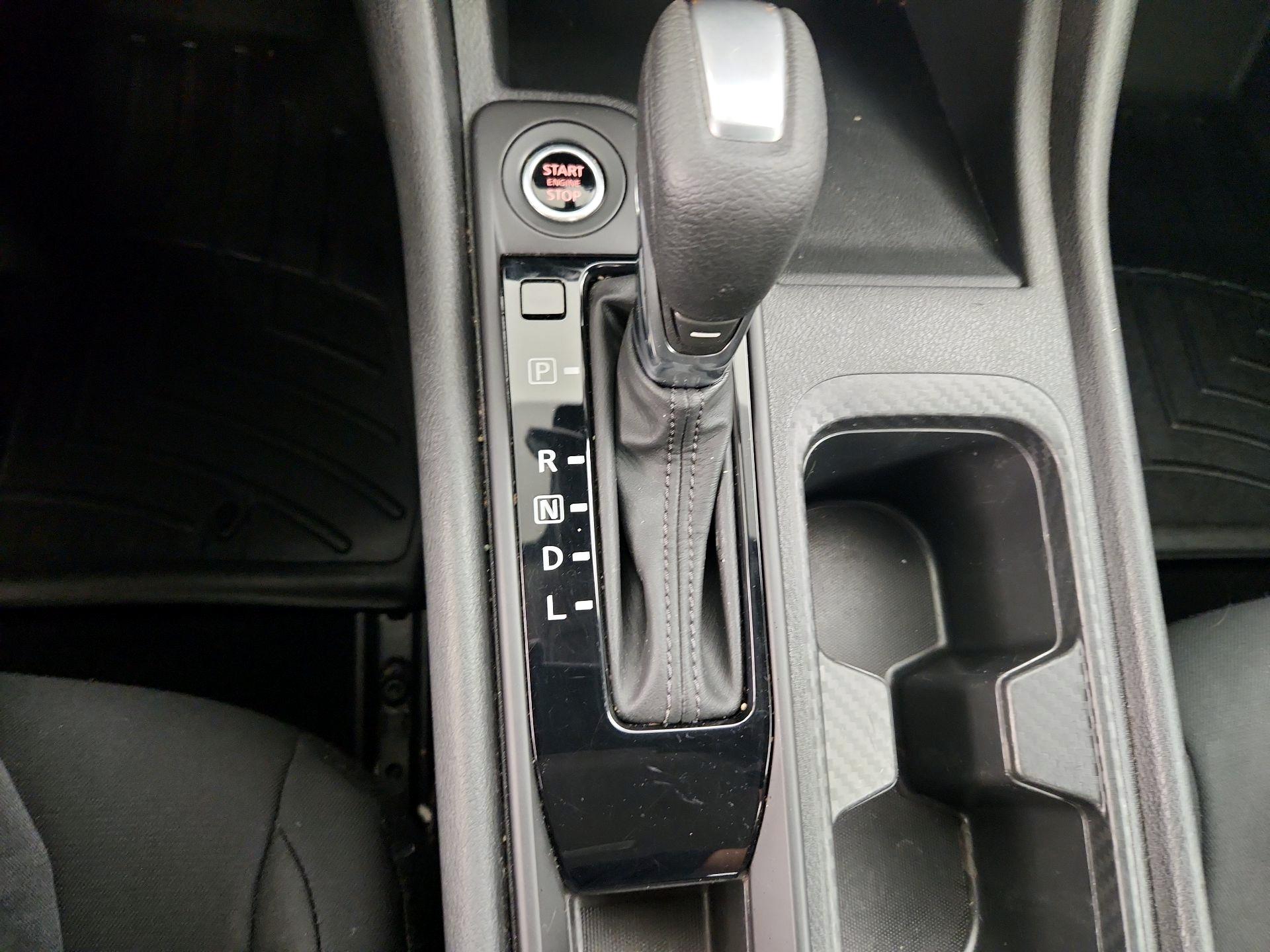 Thumbnail: 2023 Nissan Sentra - 17