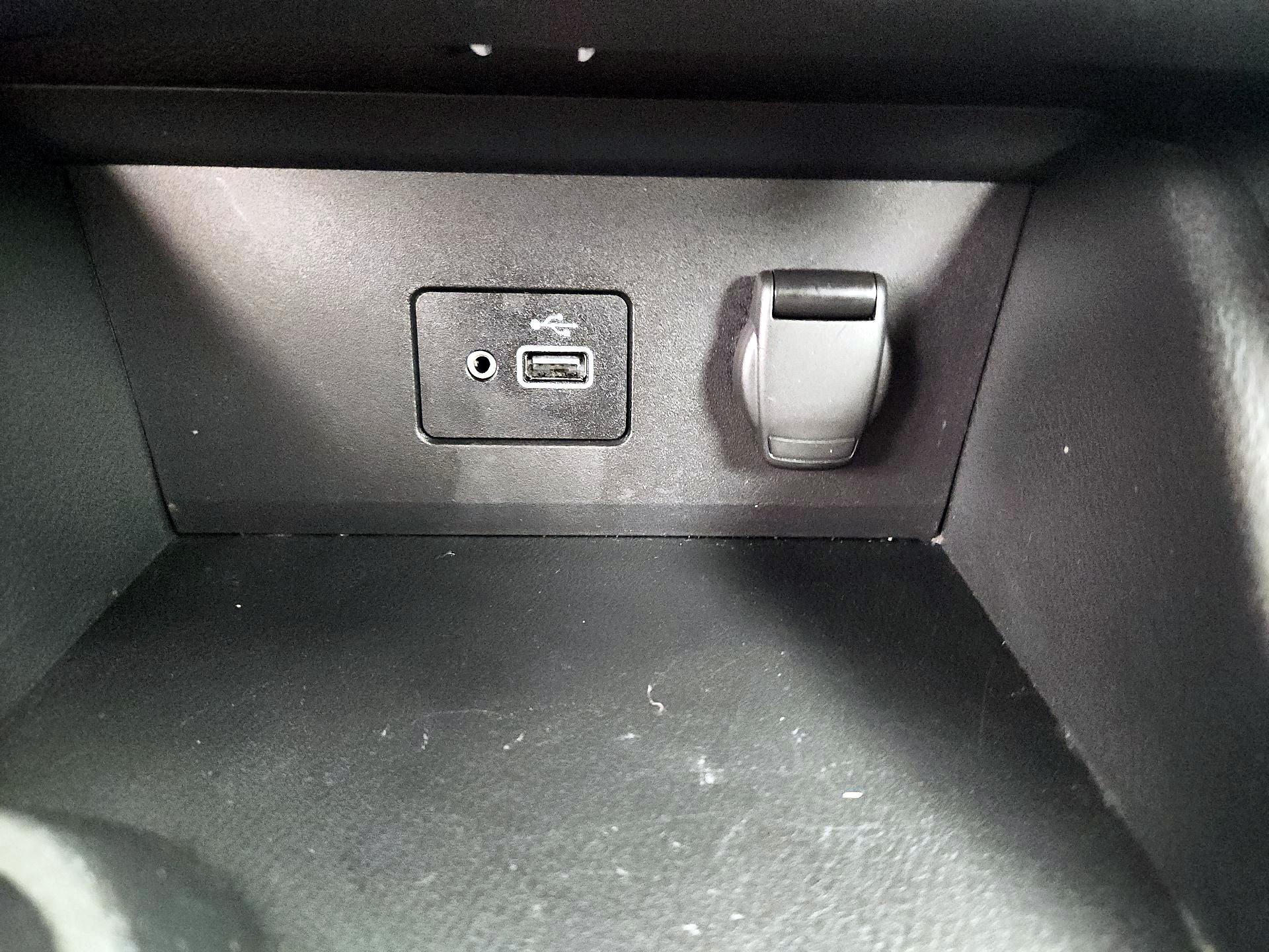 Thumbnail: 2023 Nissan Sentra - 18