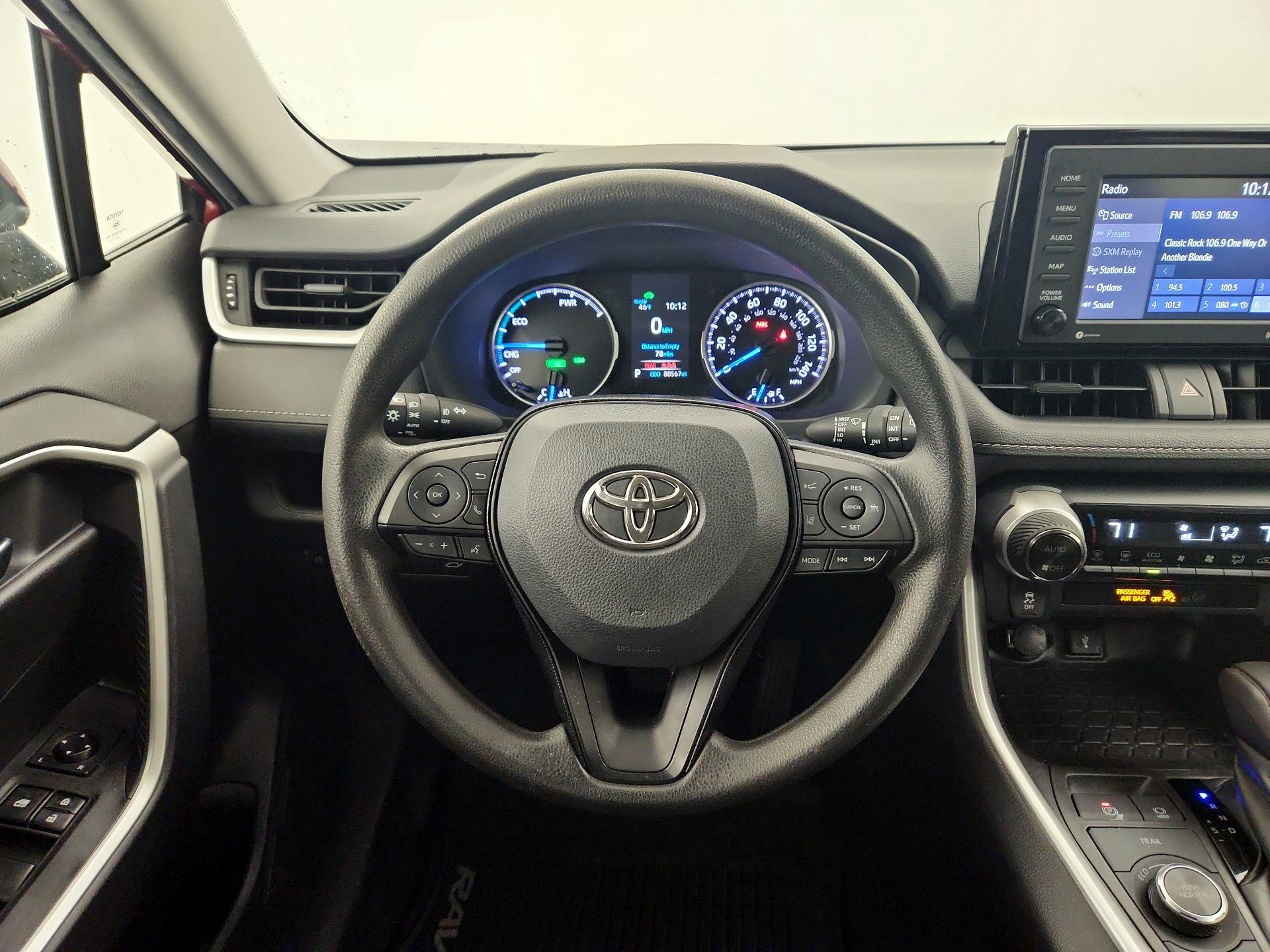 Thumbnail: 2021 Toyota RAV4 - 10