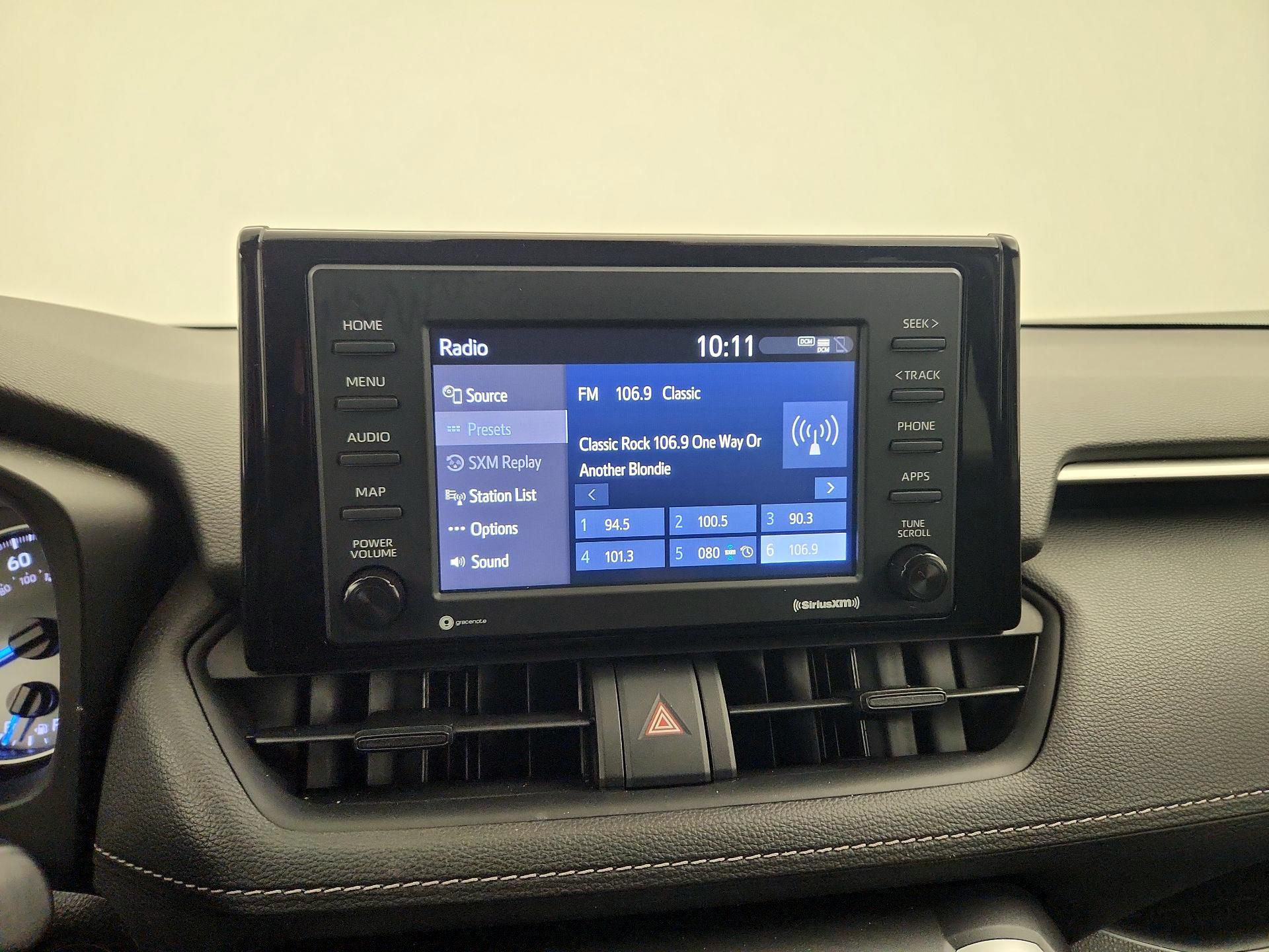 Thumbnail: 2021 Toyota RAV4 - 15