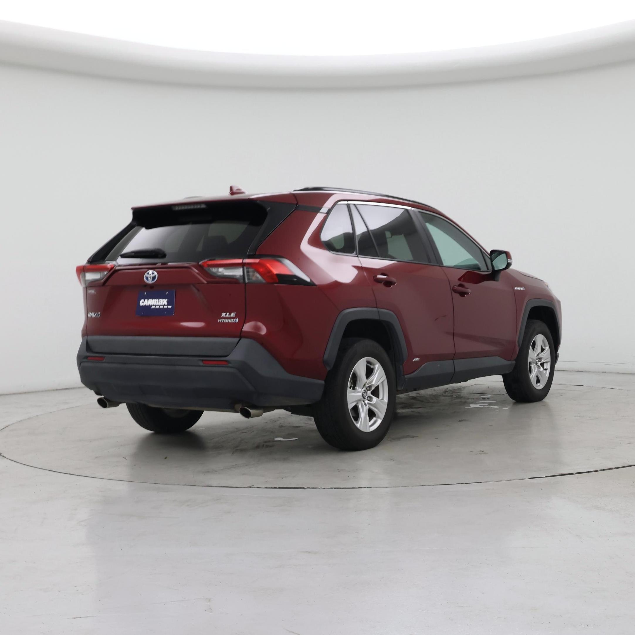 Thumbnail: 2021 Toyota RAV4 - 8