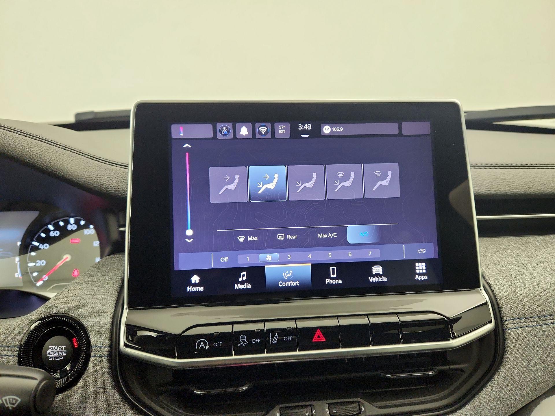 Thumbnail: 2024 Jeep Compass - 16