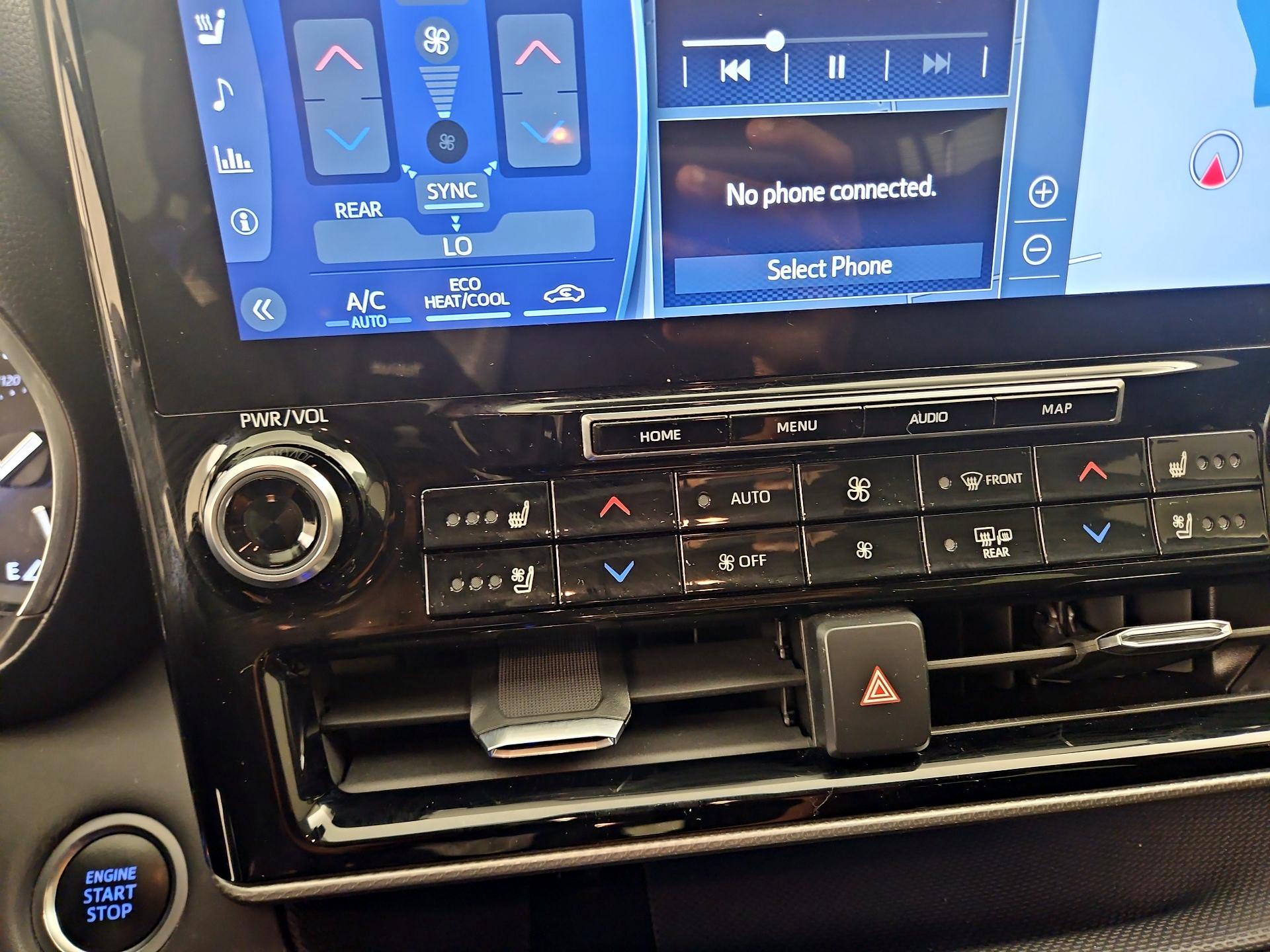 Thumbnail: 2021 Toyota Highlander - 17