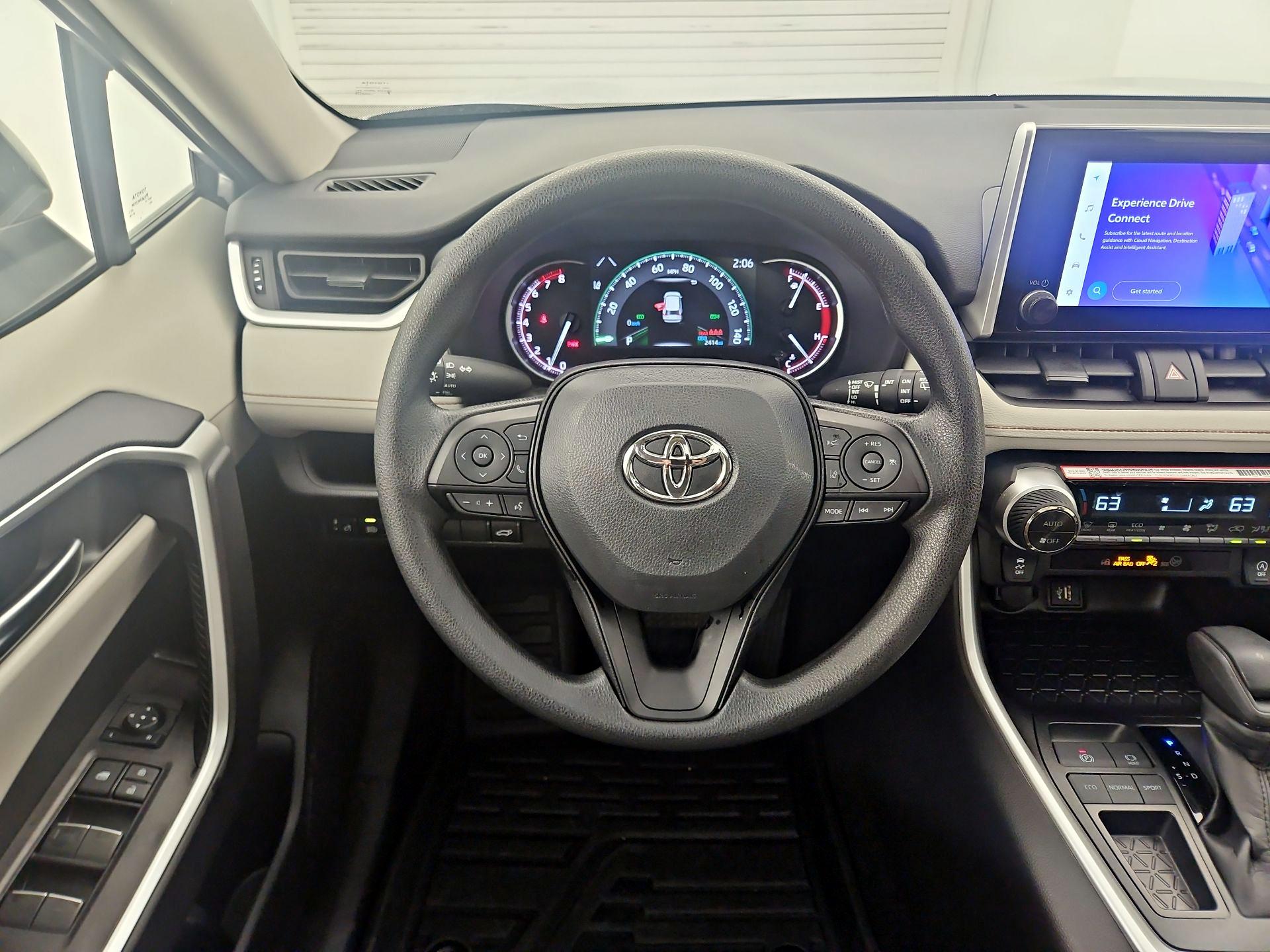 Thumbnail: 2025 Toyota RAV4 - 10