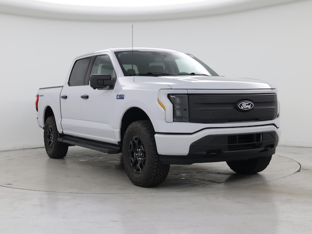 White 2025 Ford F-150 Lightning XLT SuperCrew AWD Pickup Truck All-Wheel Drive Automatic