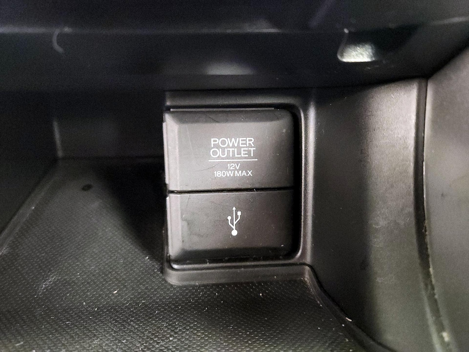 2014 Honda Accord LX - Photo 19
