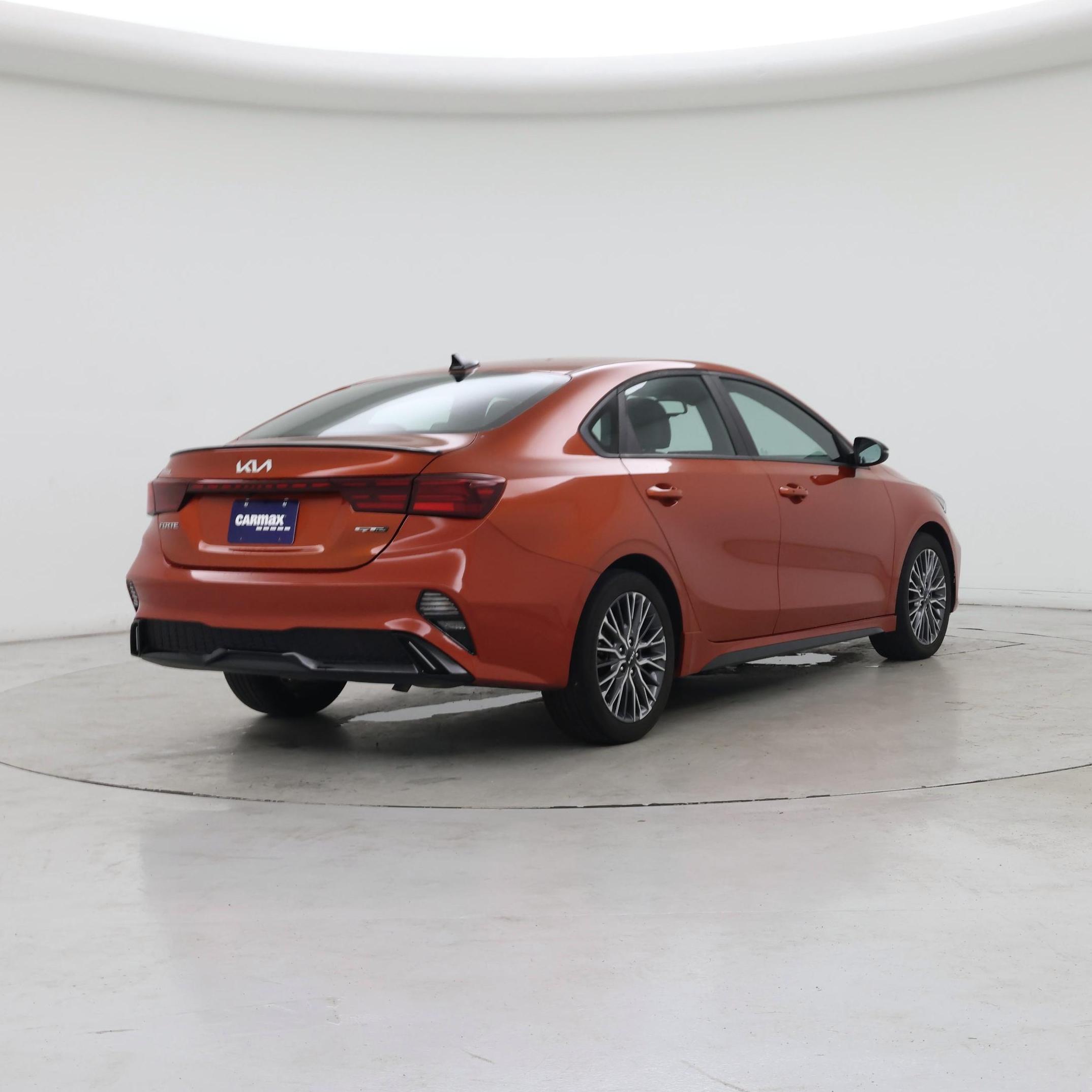 Thumbnail: 2023 Kia Forte - 8