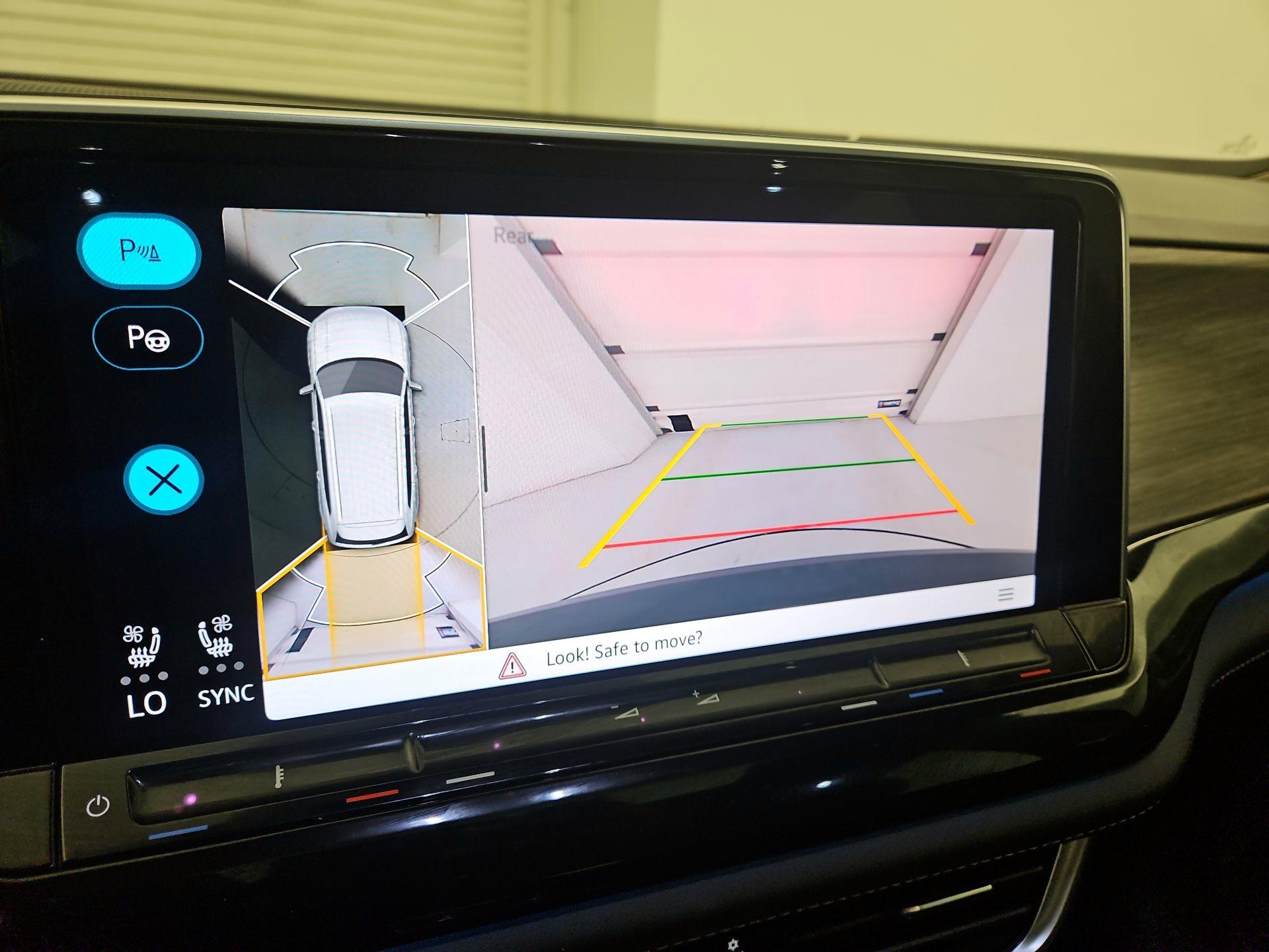 Thumbnail: 2025 Volkswagen Atlas - 15