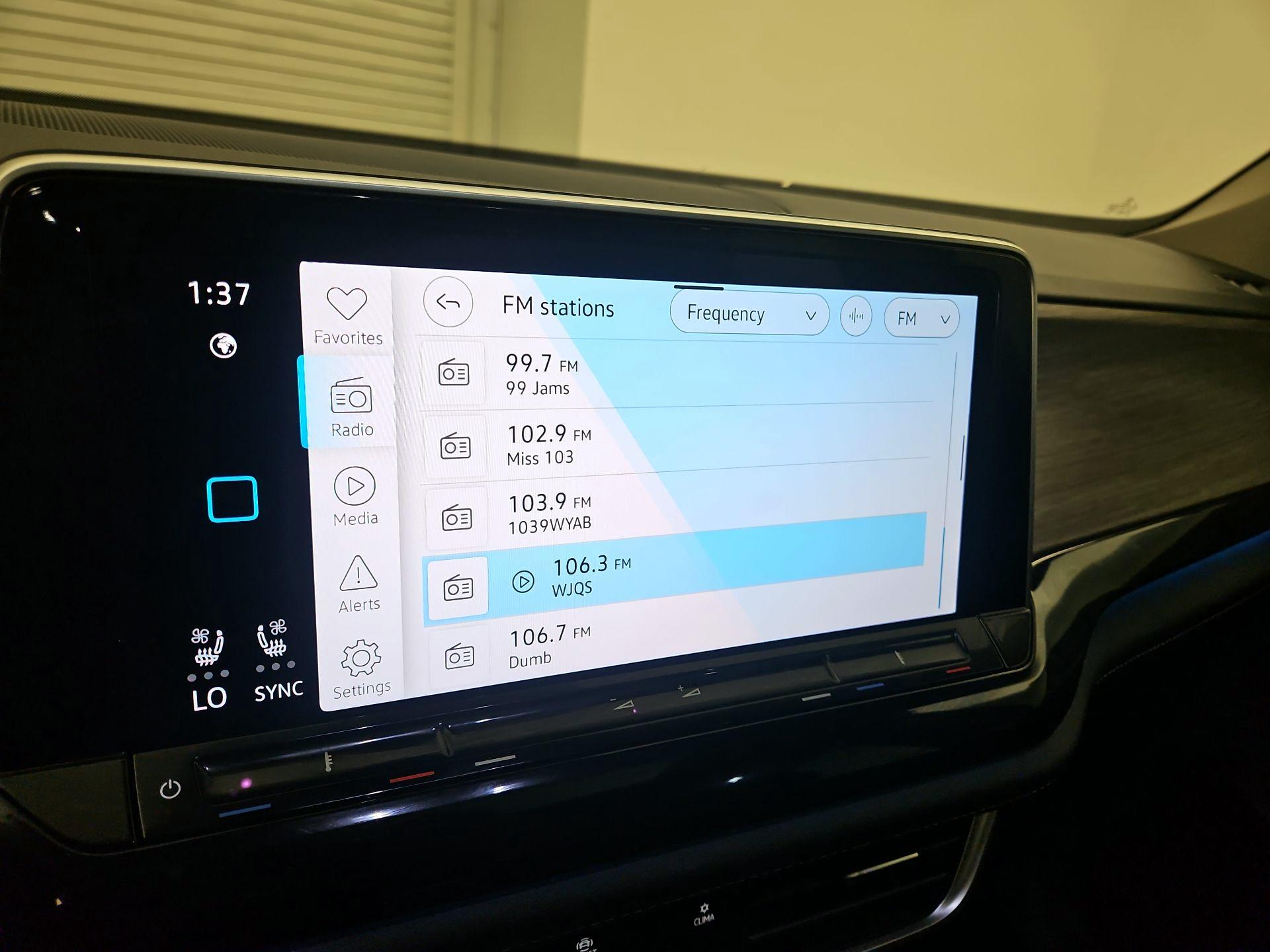 Thumbnail: 2025 Volkswagen Atlas - 16